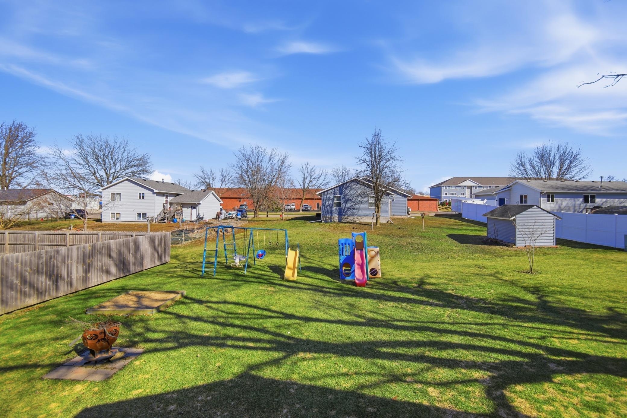 670 Lynwood Street SW