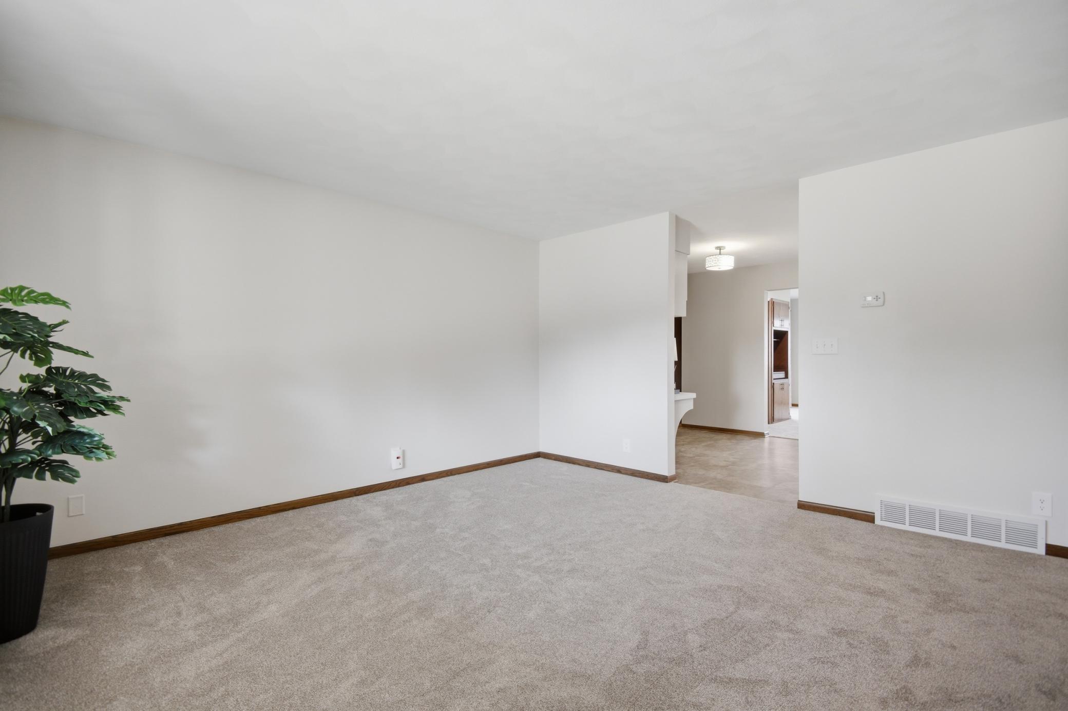 670 Lynwood Street SW