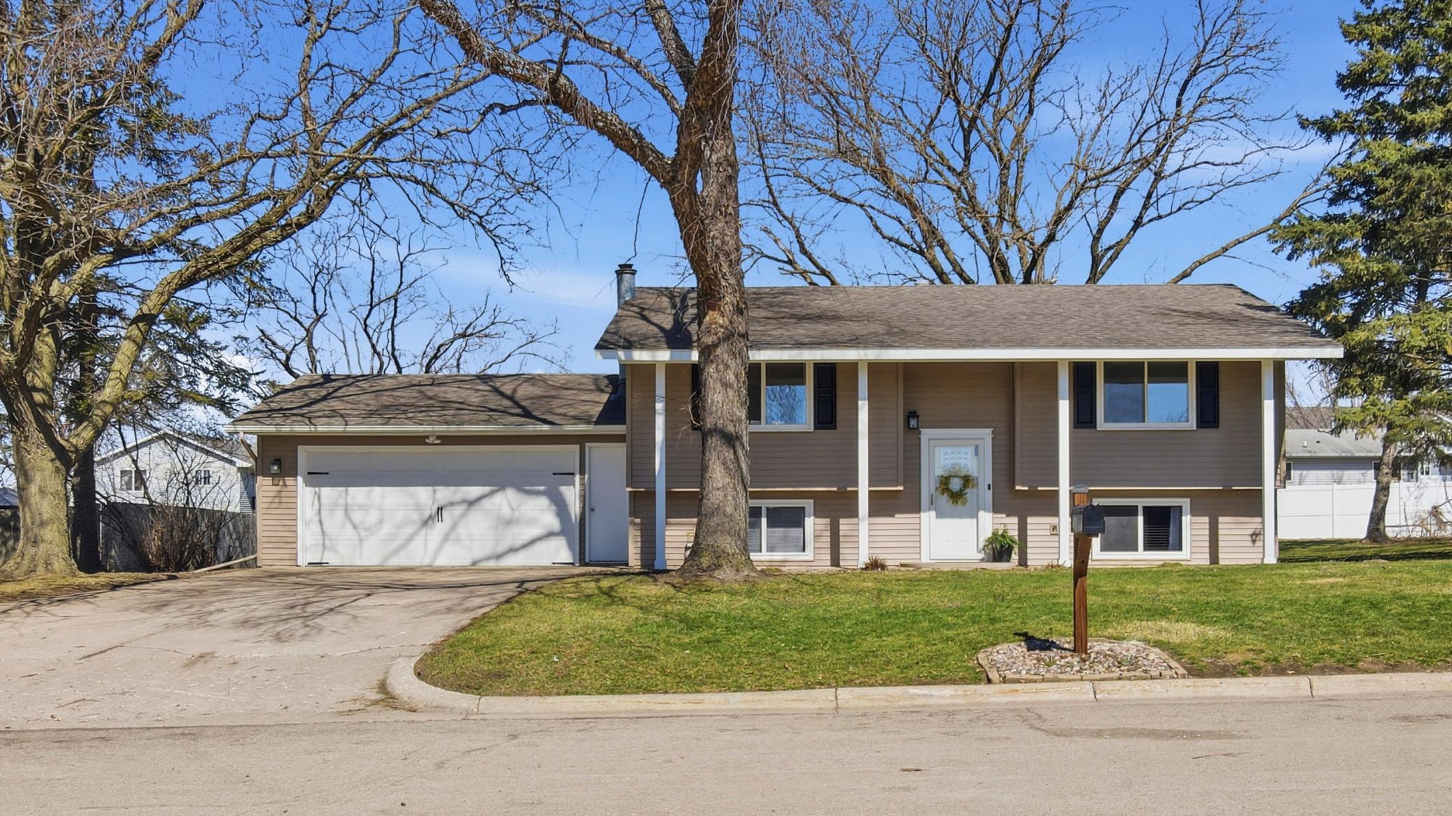 670 Lynwood Street SW