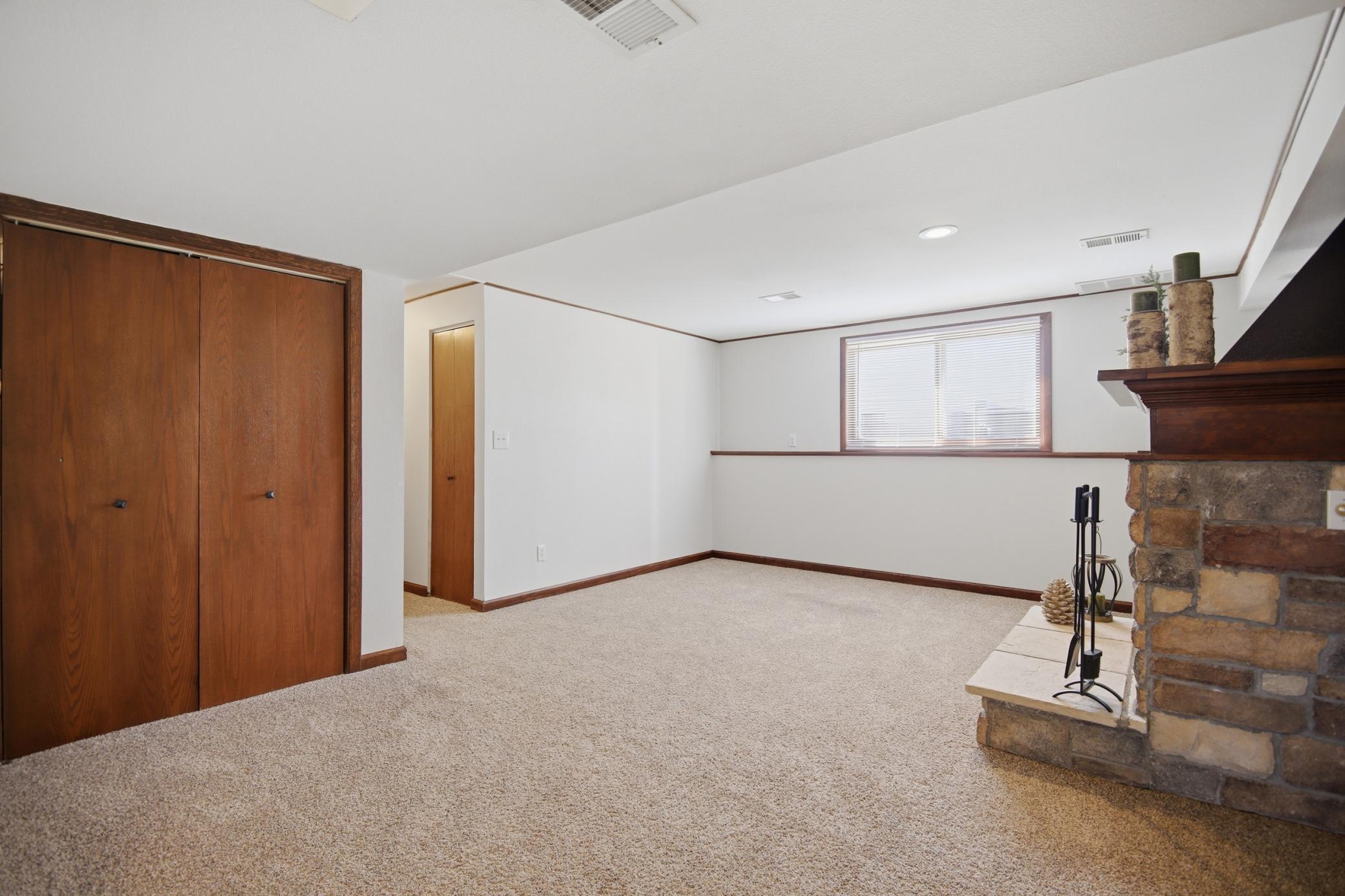 670 Lynwood Street SW