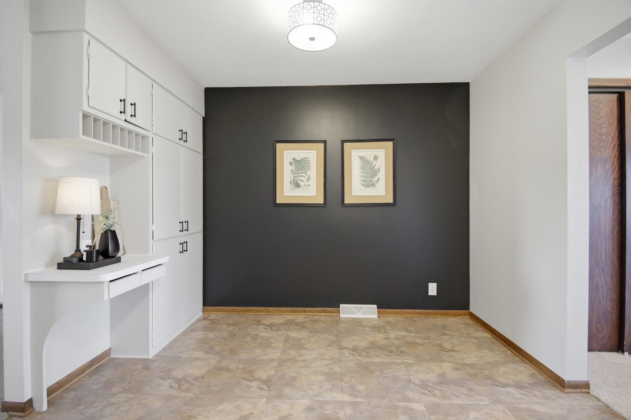 670 Lynwood Street SW