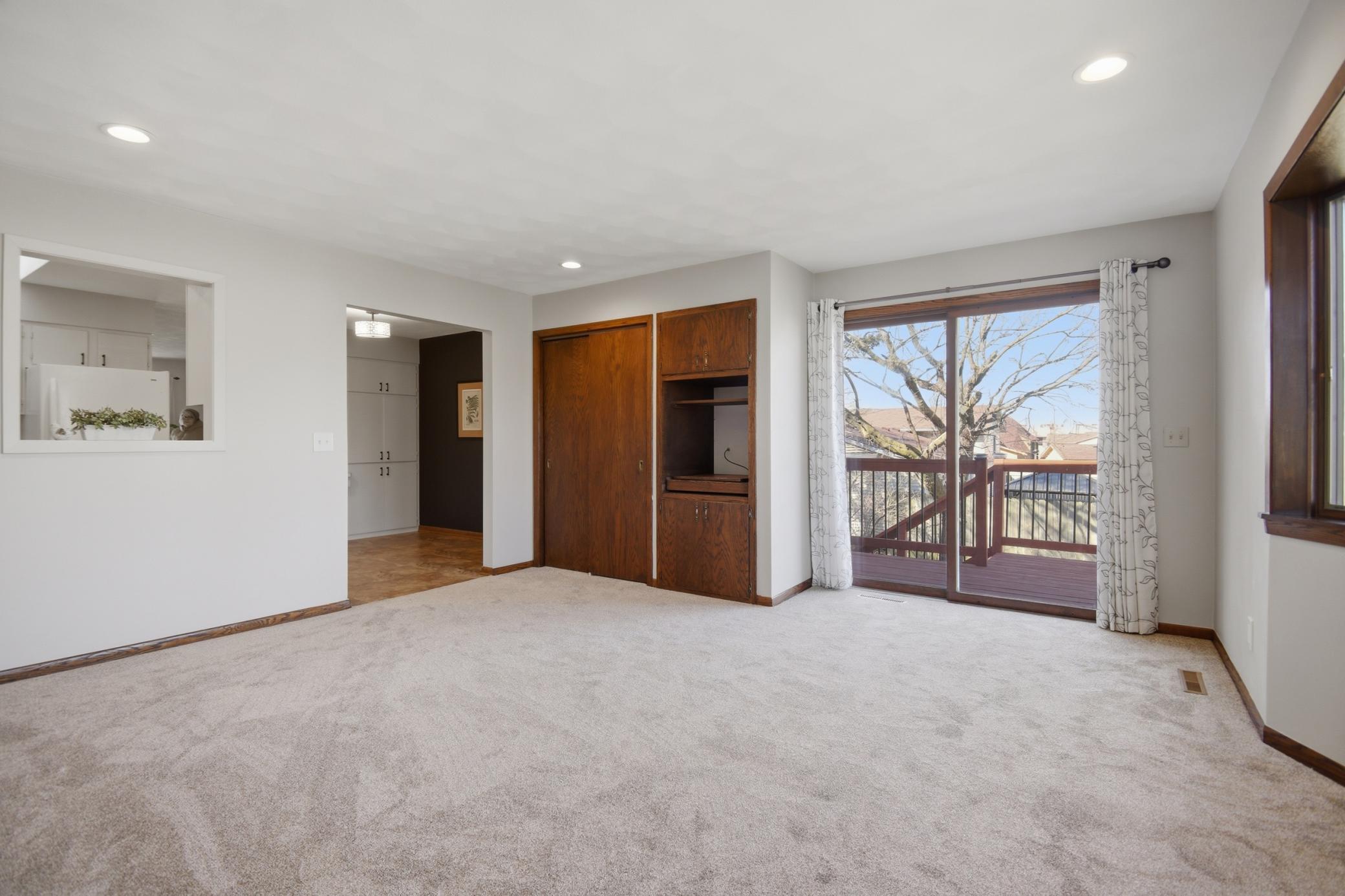 670 Lynwood Street SW