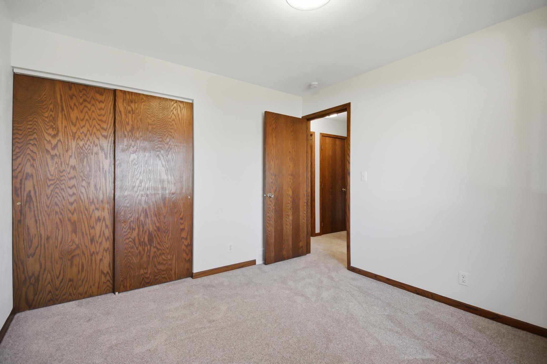 670 Lynwood Street SW