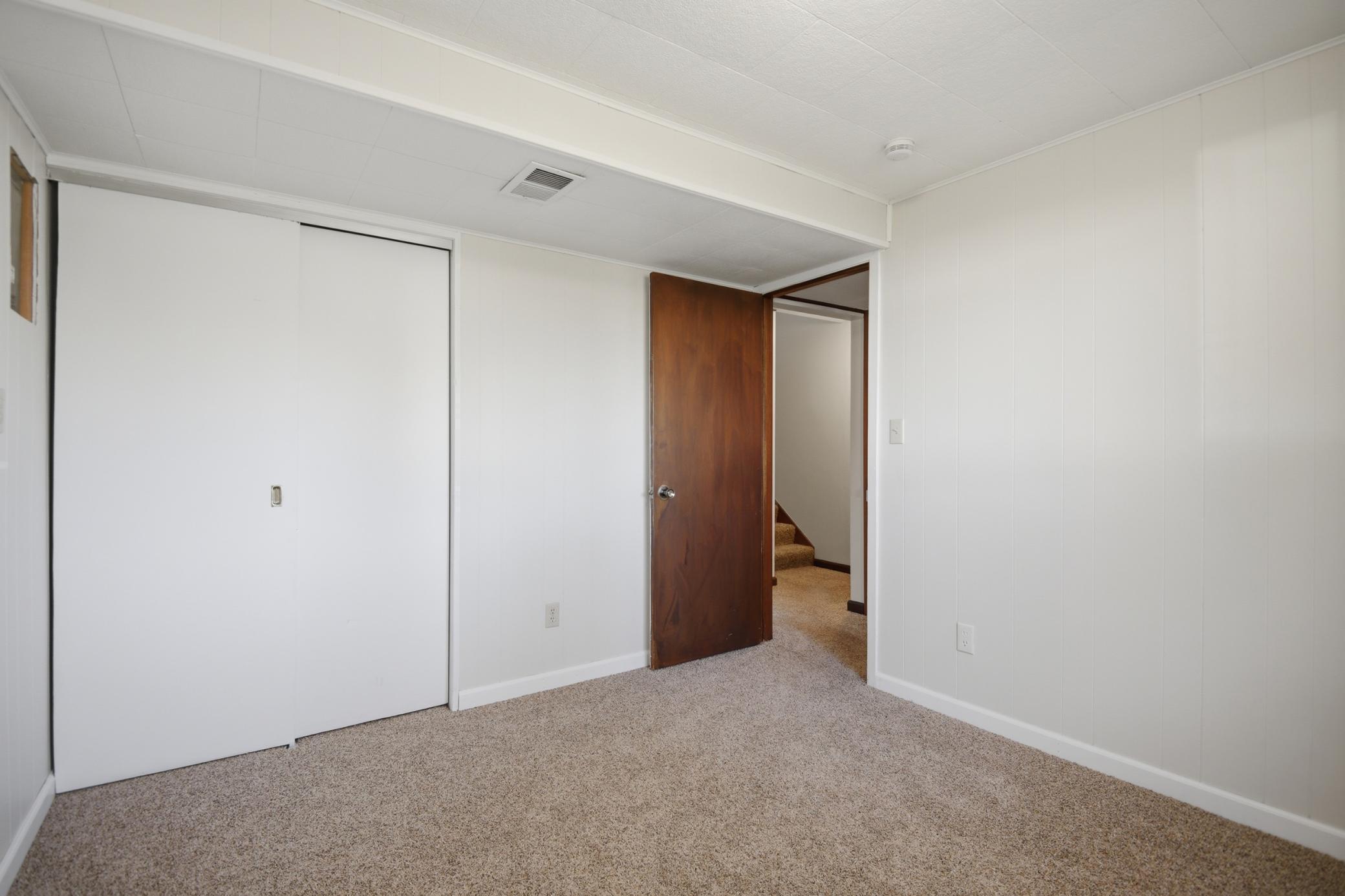 670 Lynwood Street SW