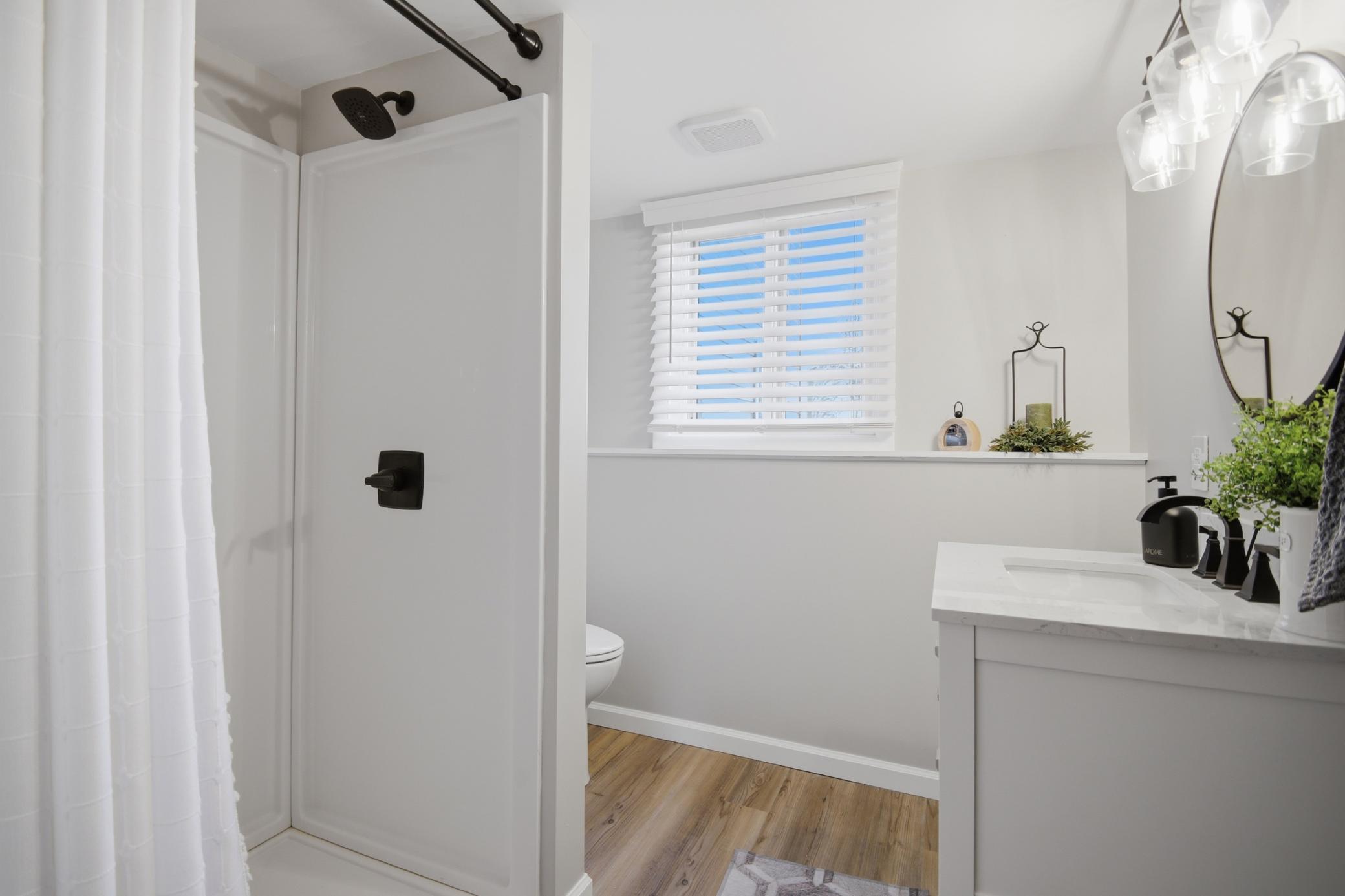 670 Lynwood Street SW