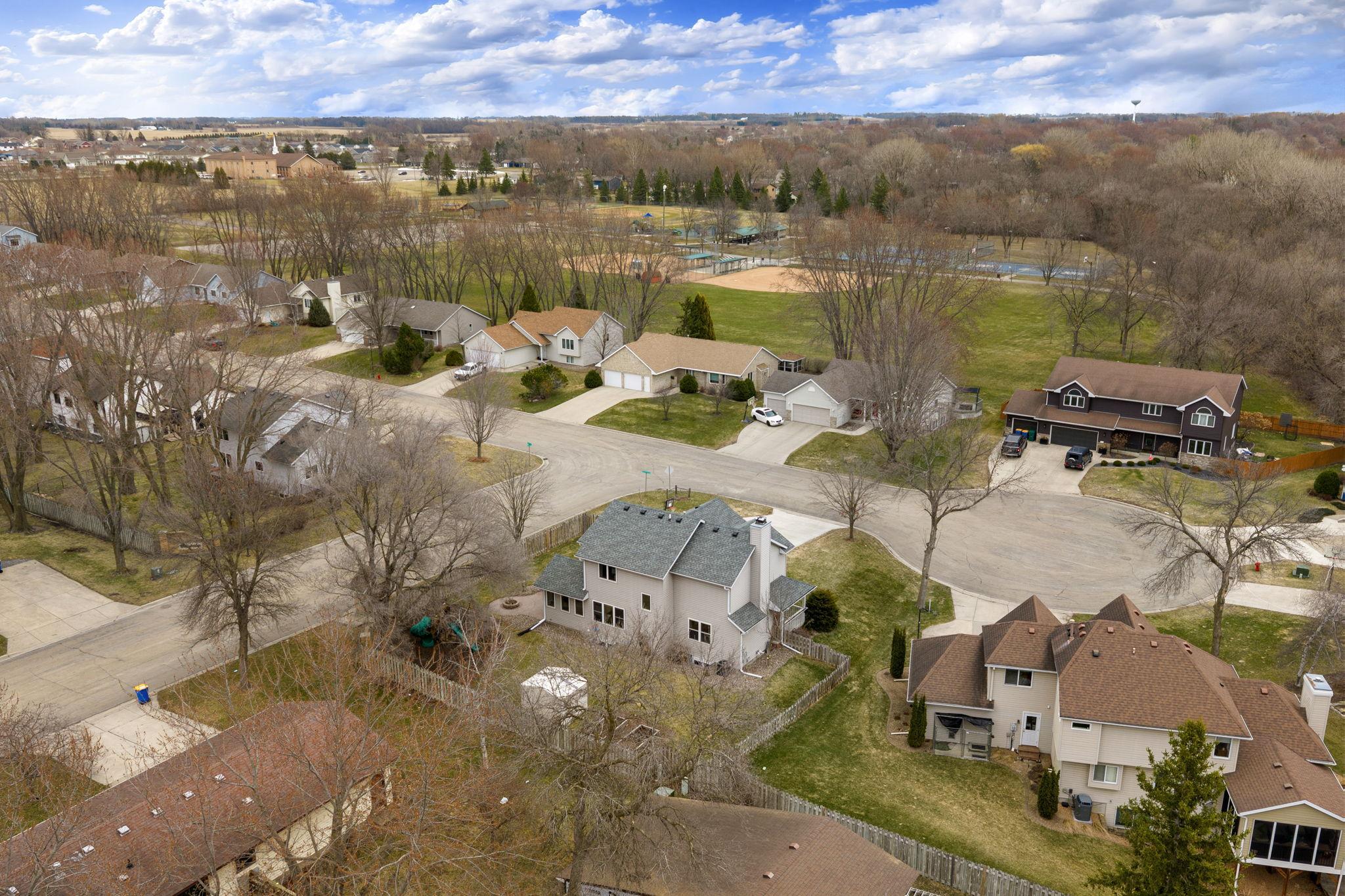 2050 Willow Ridge Place NE