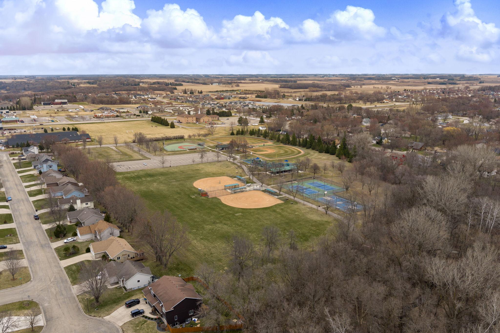 2050 Willow Ridge Place NE