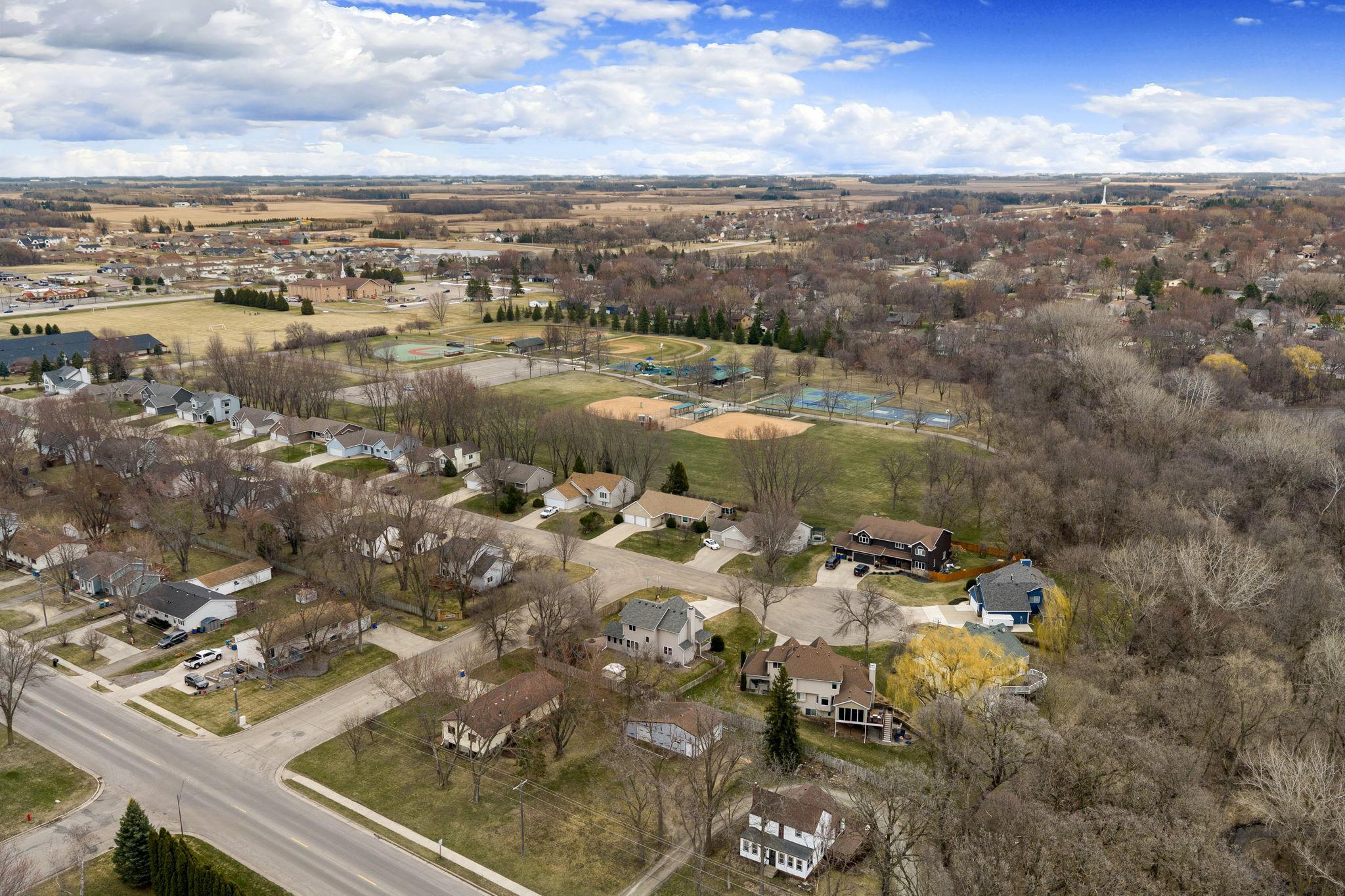 2050 Willow Ridge Place NE