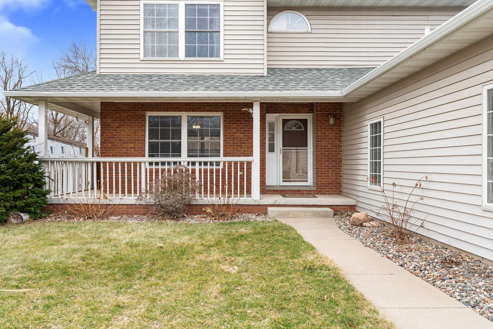 2050 Willow Ridge Place NE