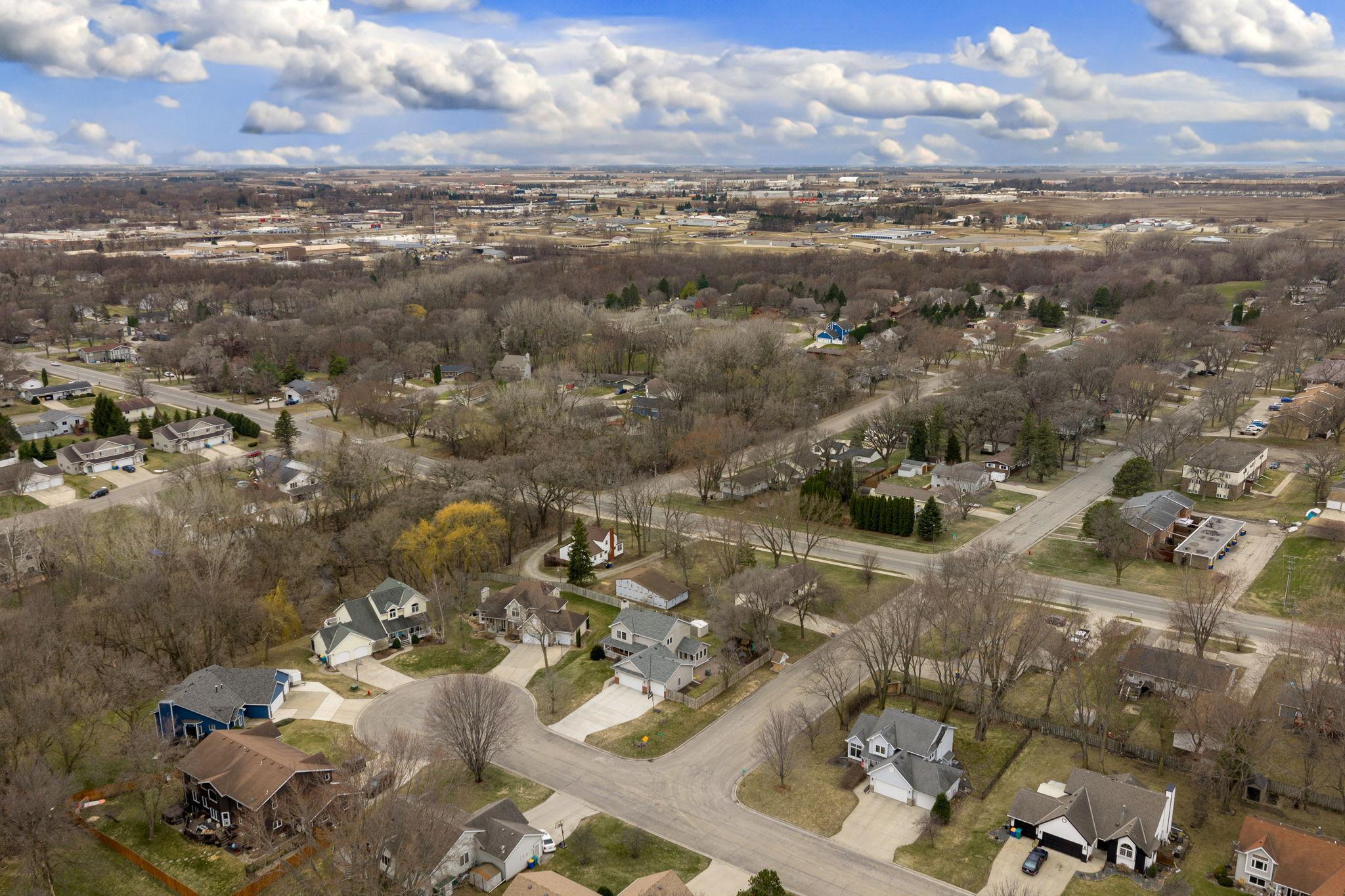 2050 Willow Ridge Place NE