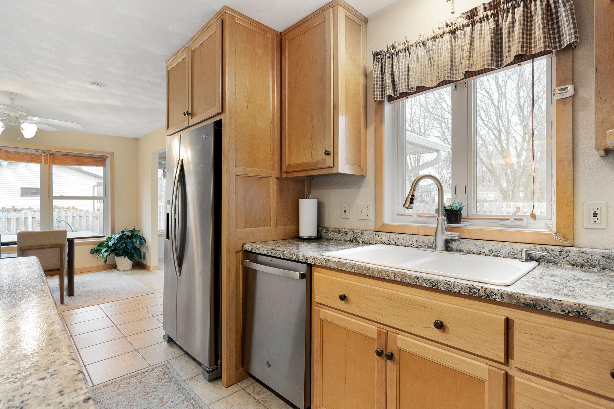 2050 Willow Ridge Place NE