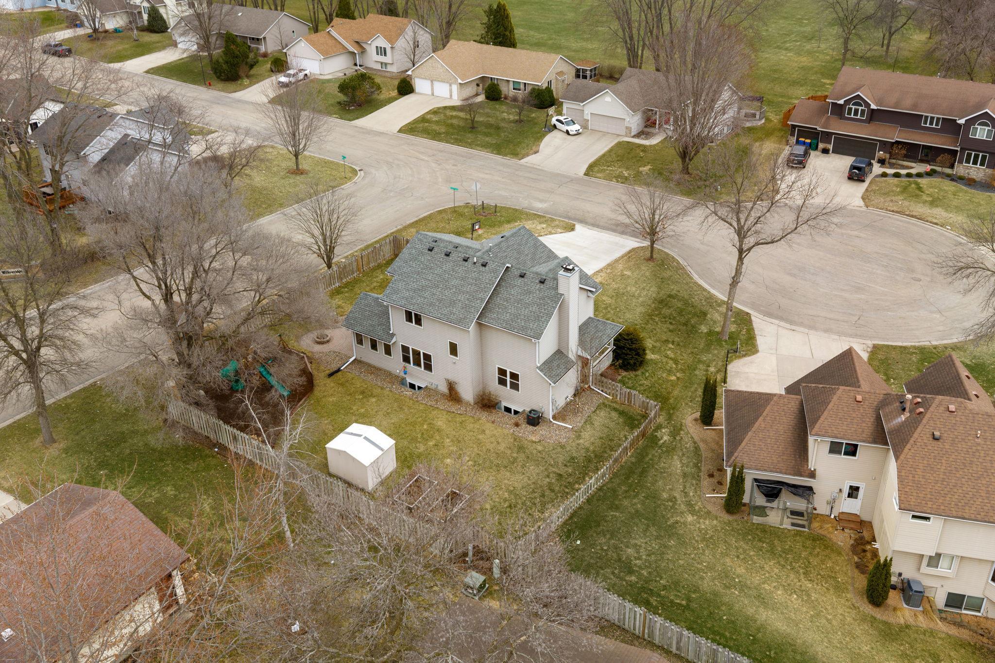 2050 Willow Ridge Place NE