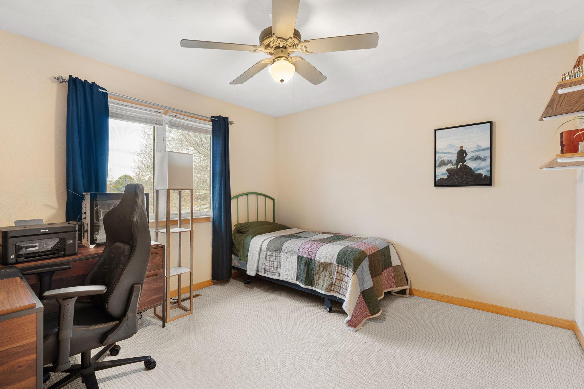 2050 Willow Ridge Place NE