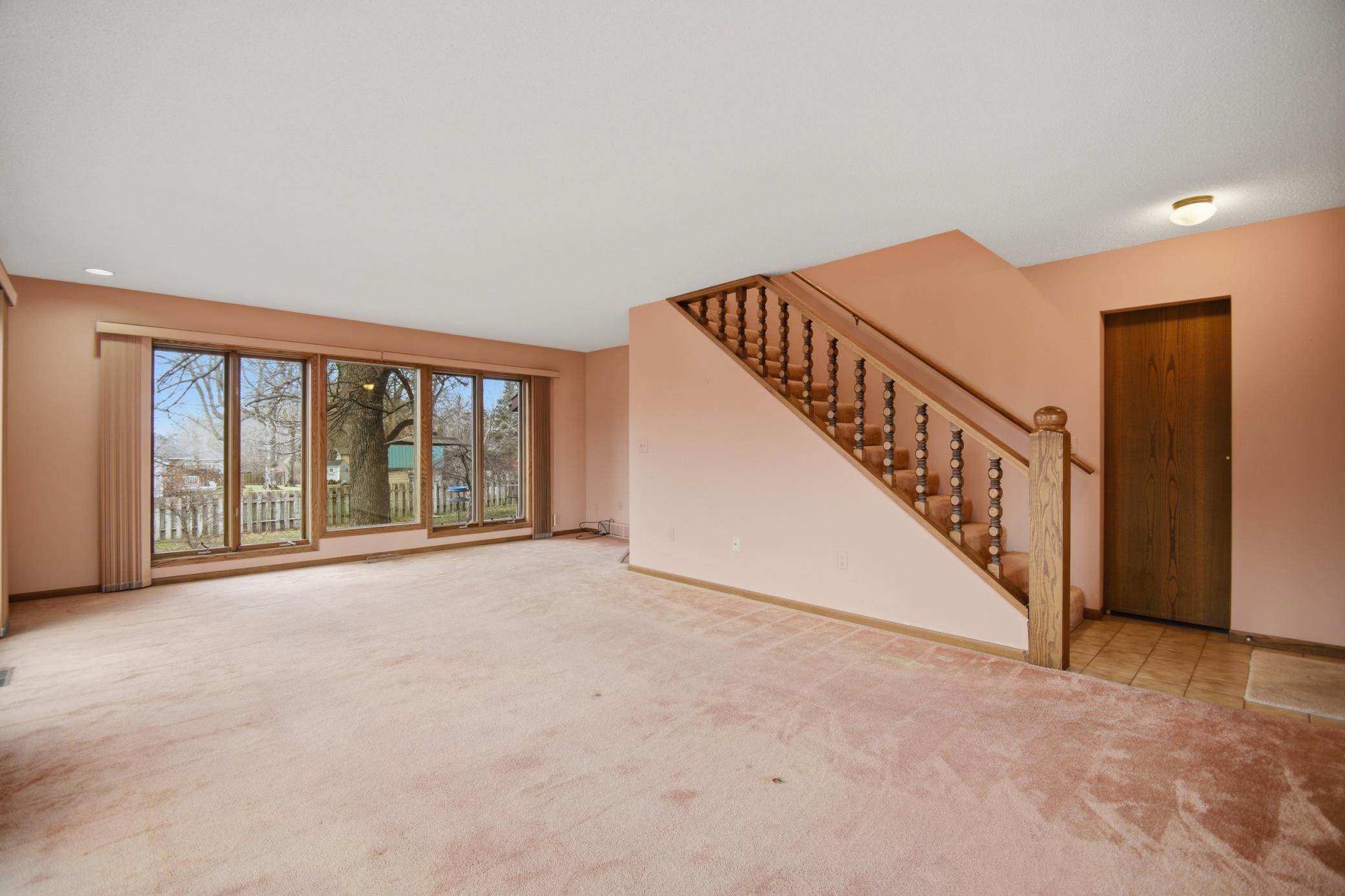 1604 N Cedar Avenue