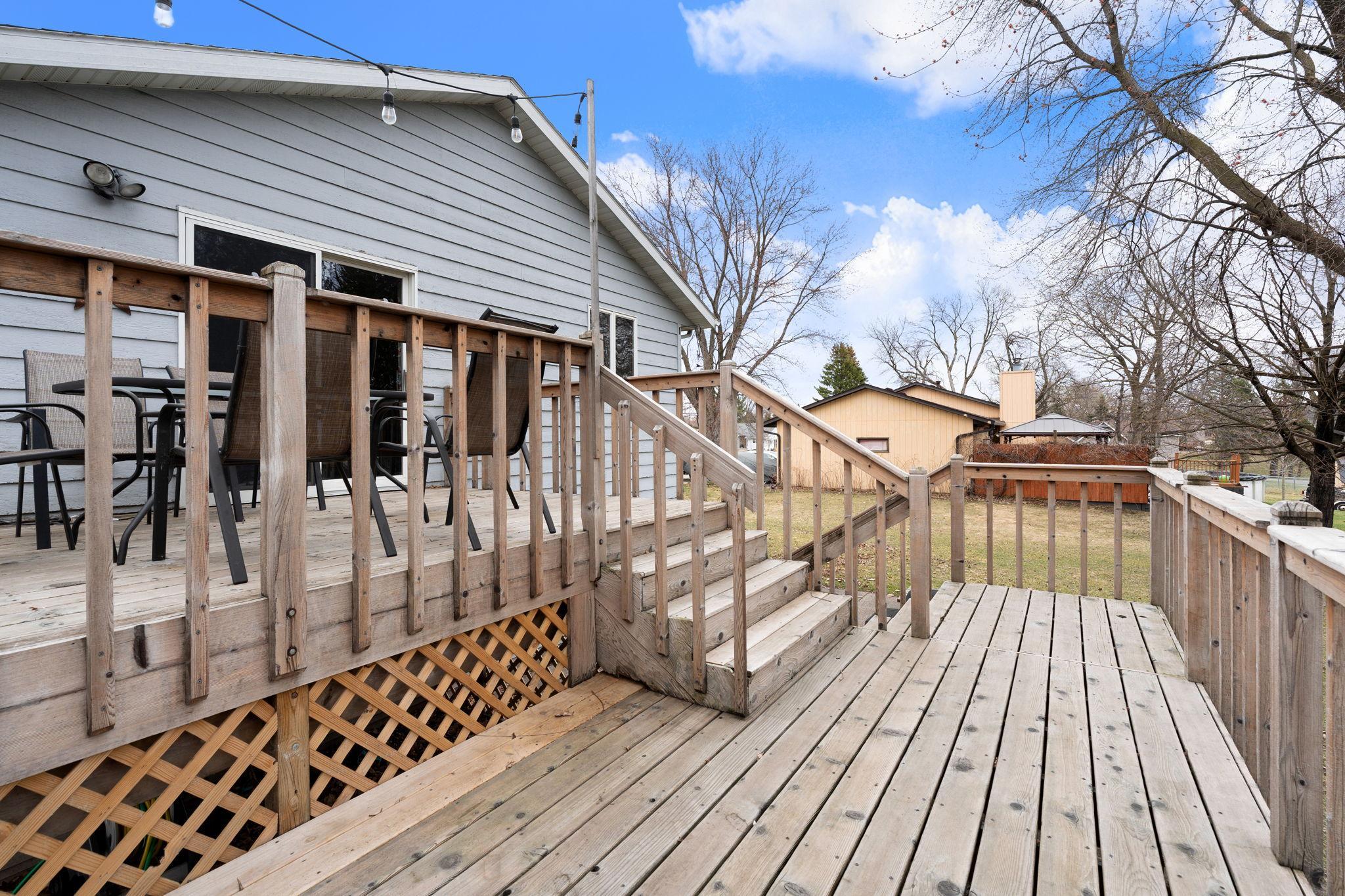 1015 Ridge Road