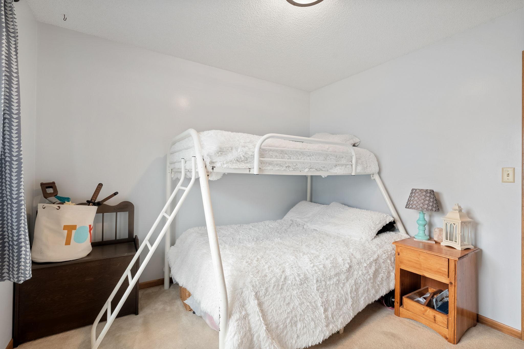 1015 Ridge Road