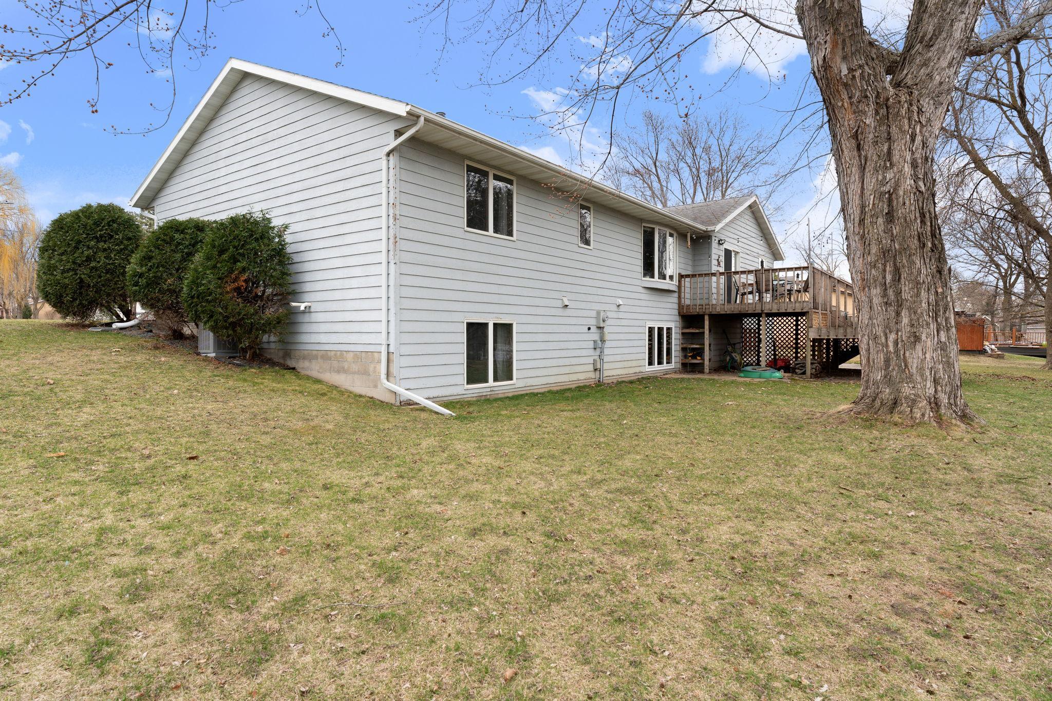 1015 Ridge Road