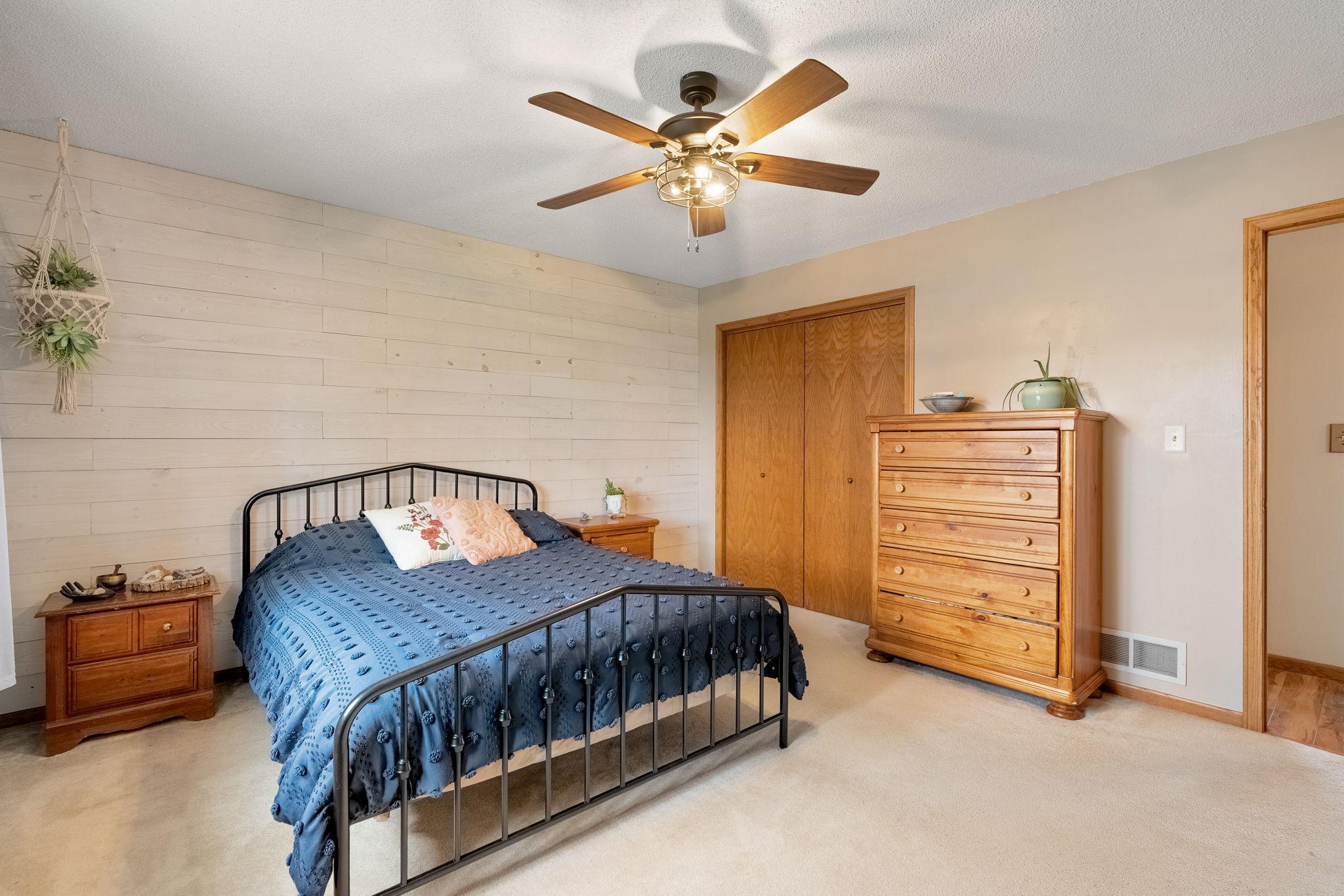 1015 Ridge Road