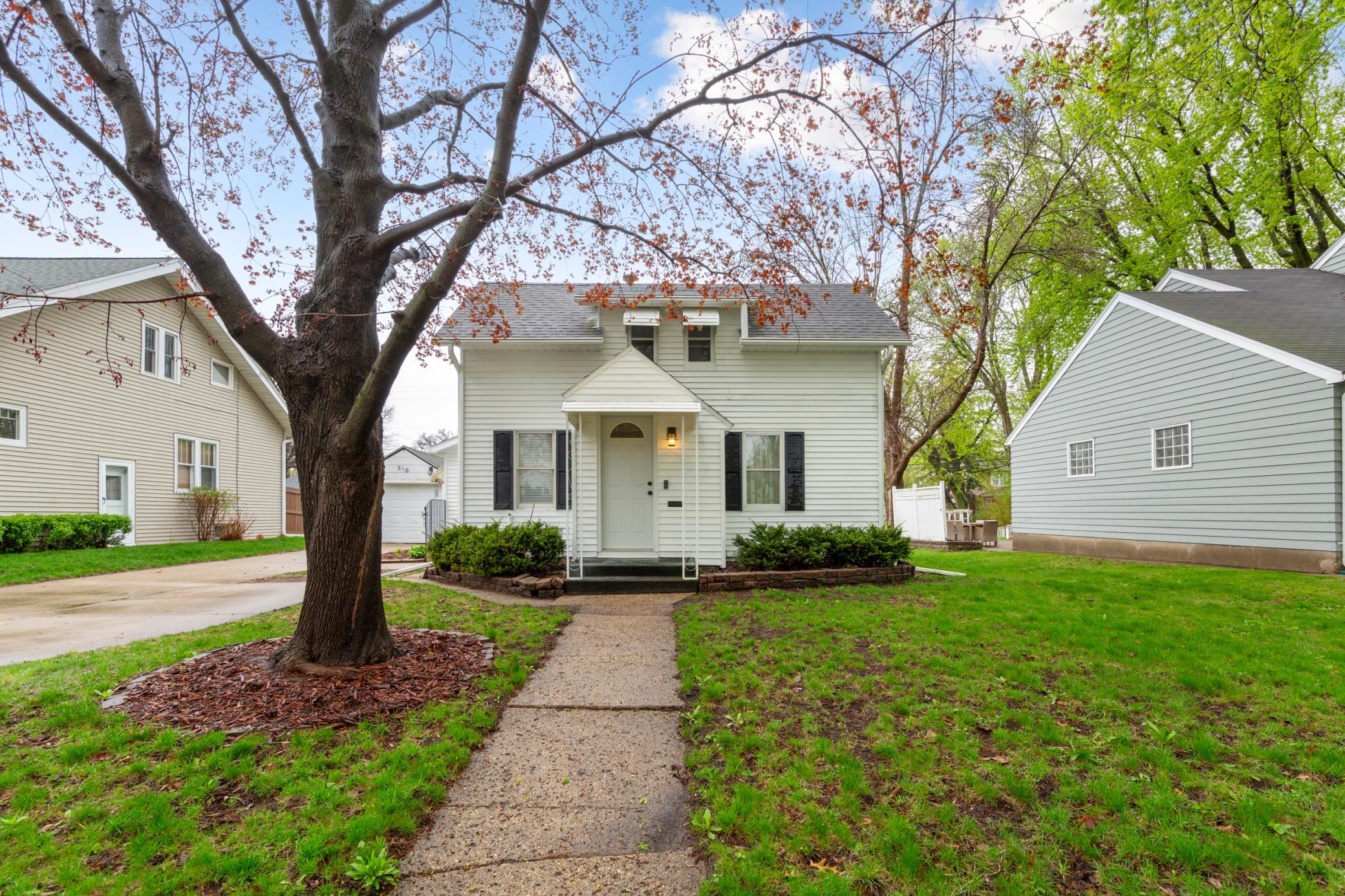 510 E School Street