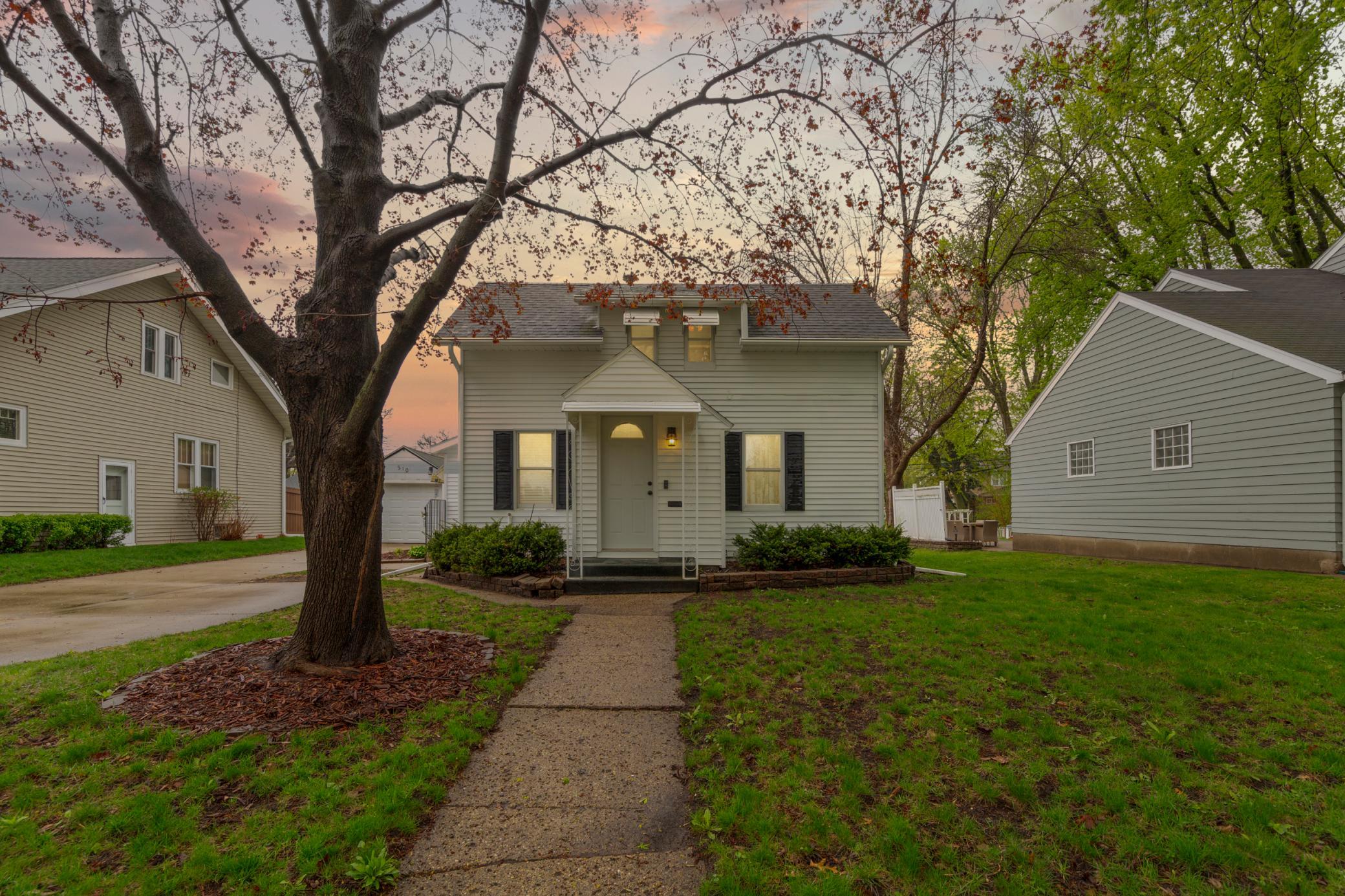 510 E School Street