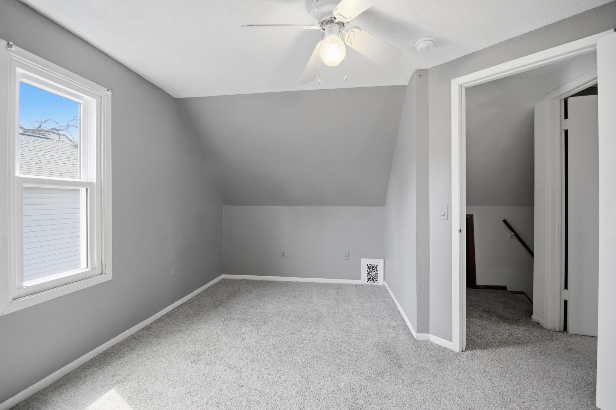 914 N Elm Avenue