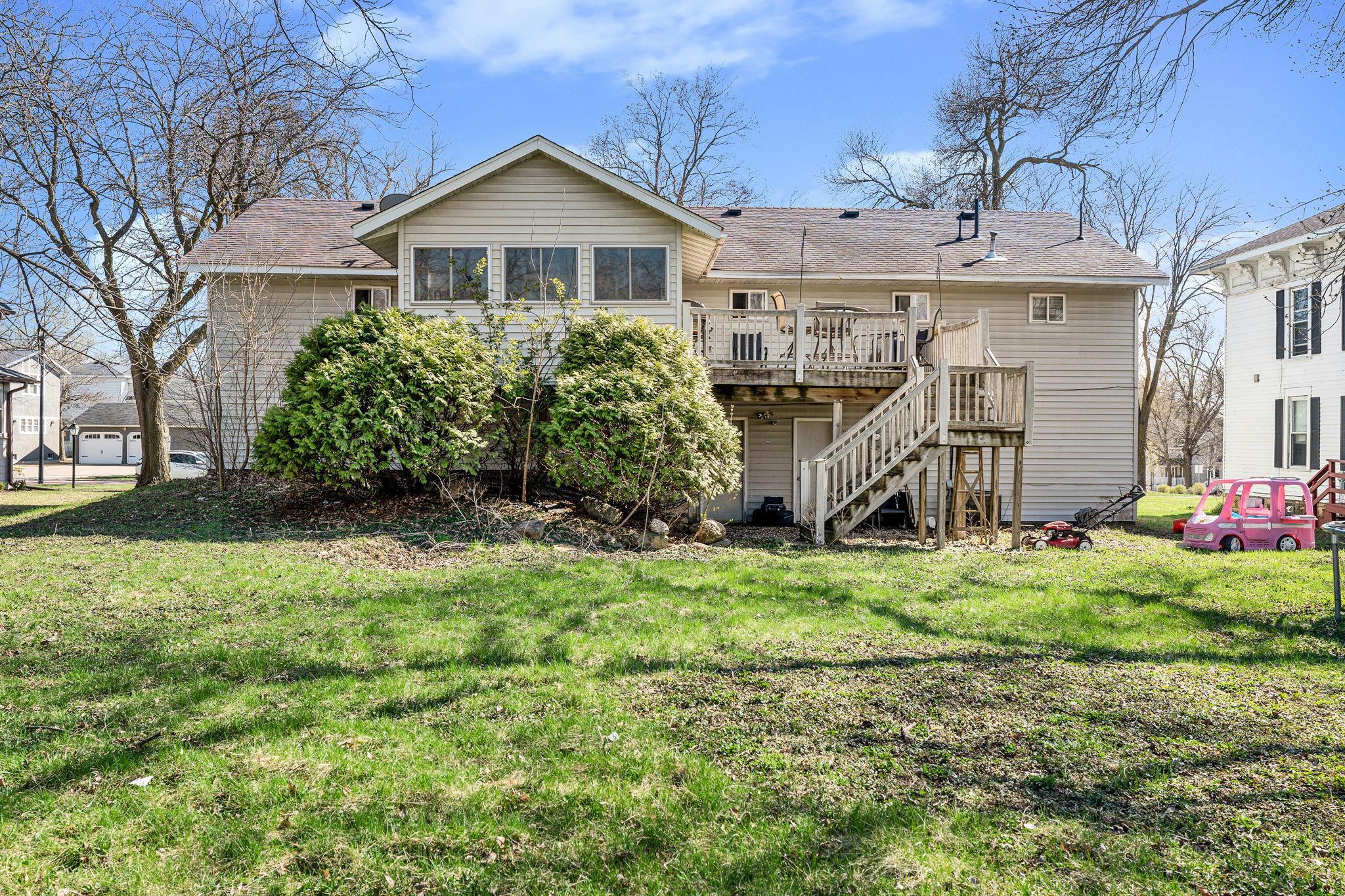 114 6th Avenue NW