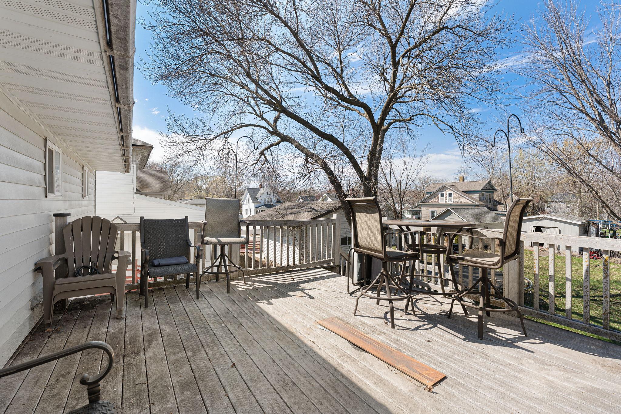 114 6th Avenue NW
