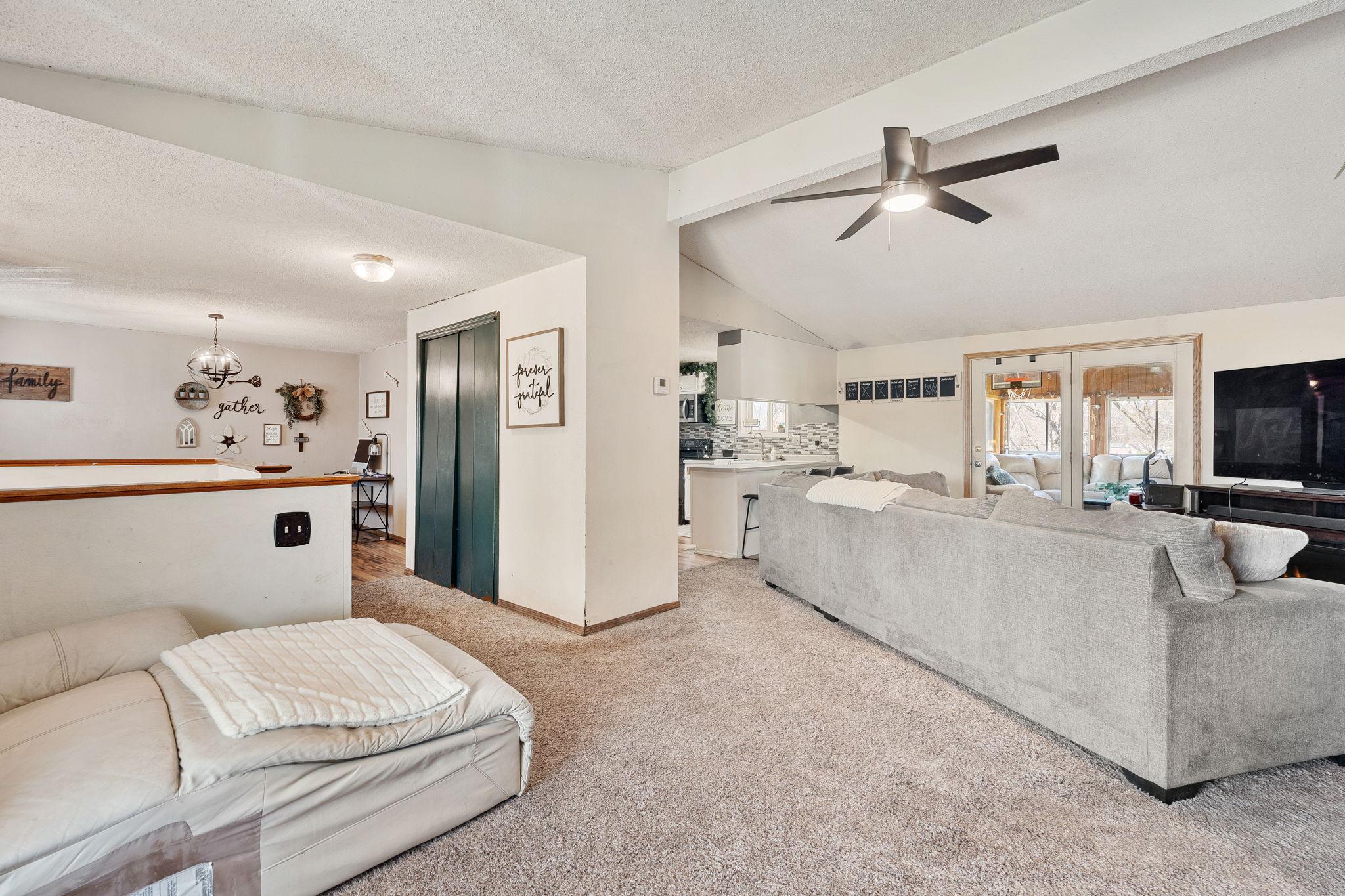 114 6th Avenue NW