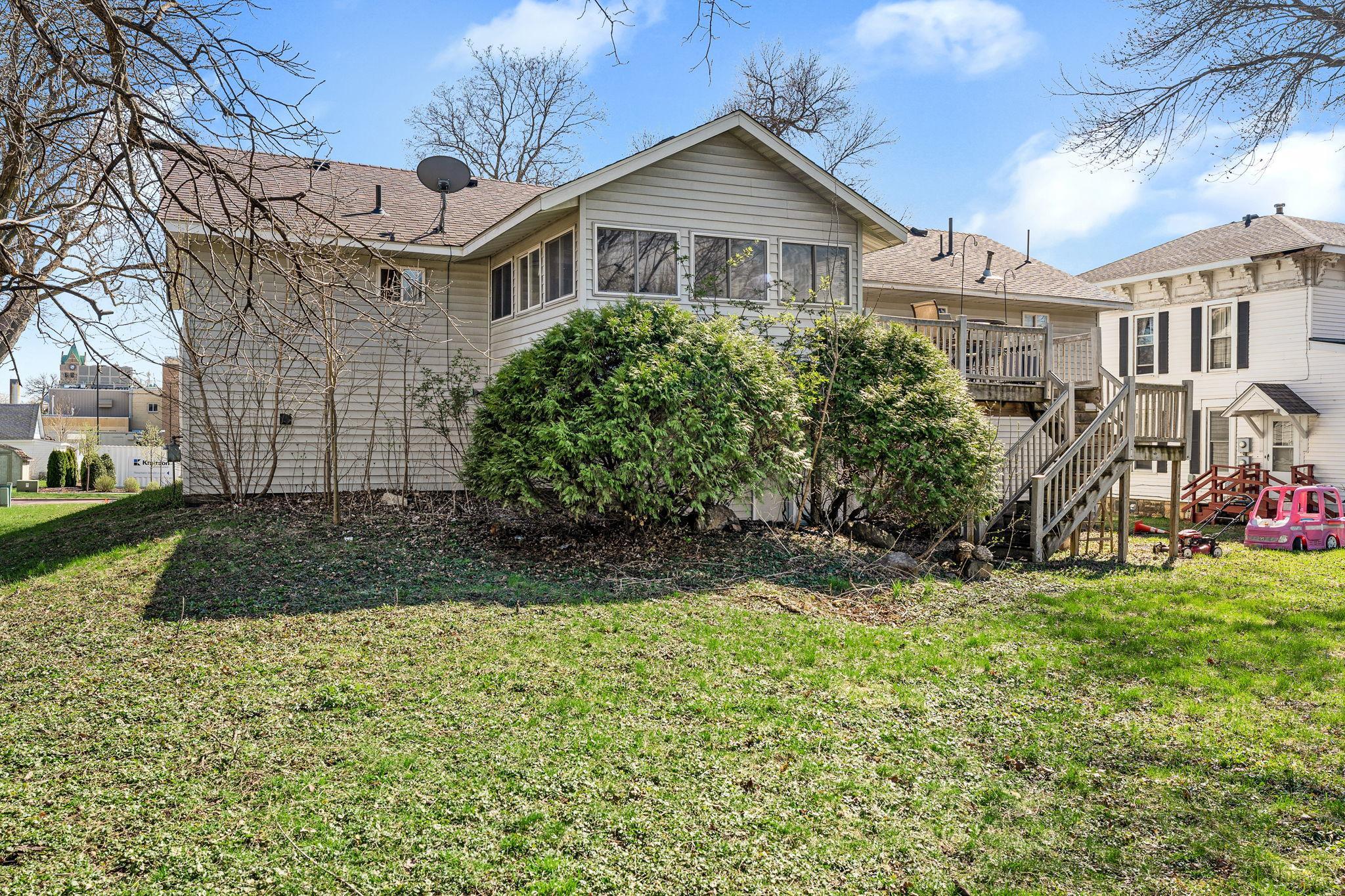 114 6th Avenue NW