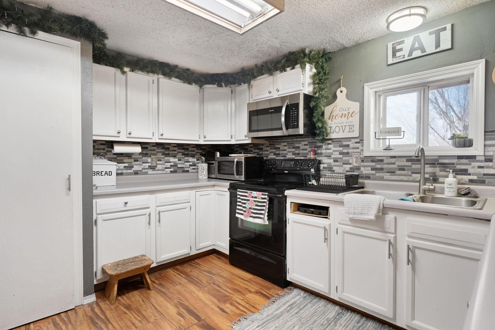 114 6th Avenue NW