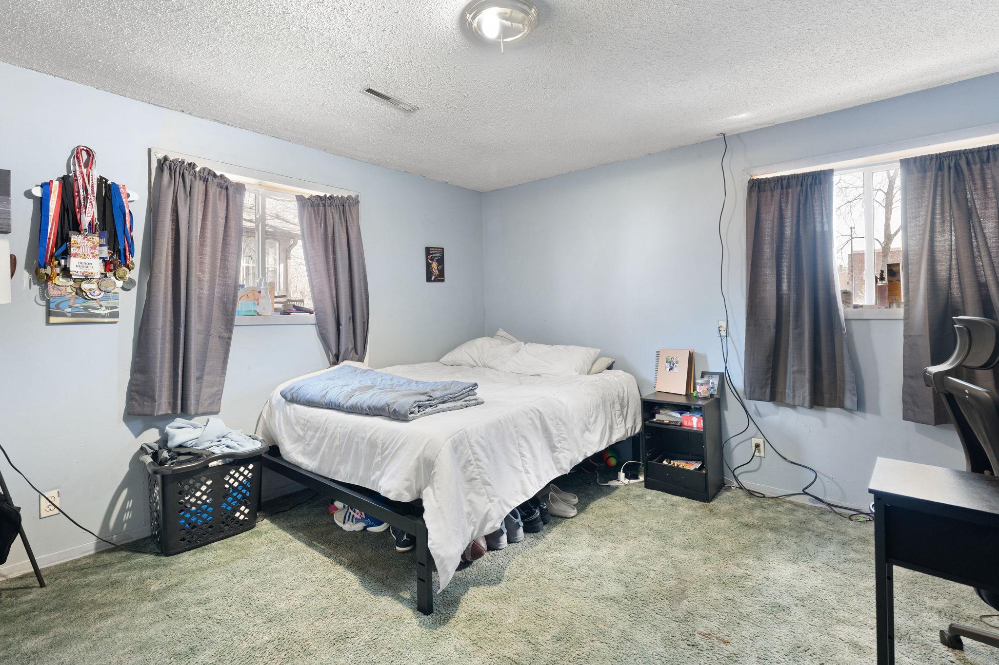 114 6th Avenue NW
