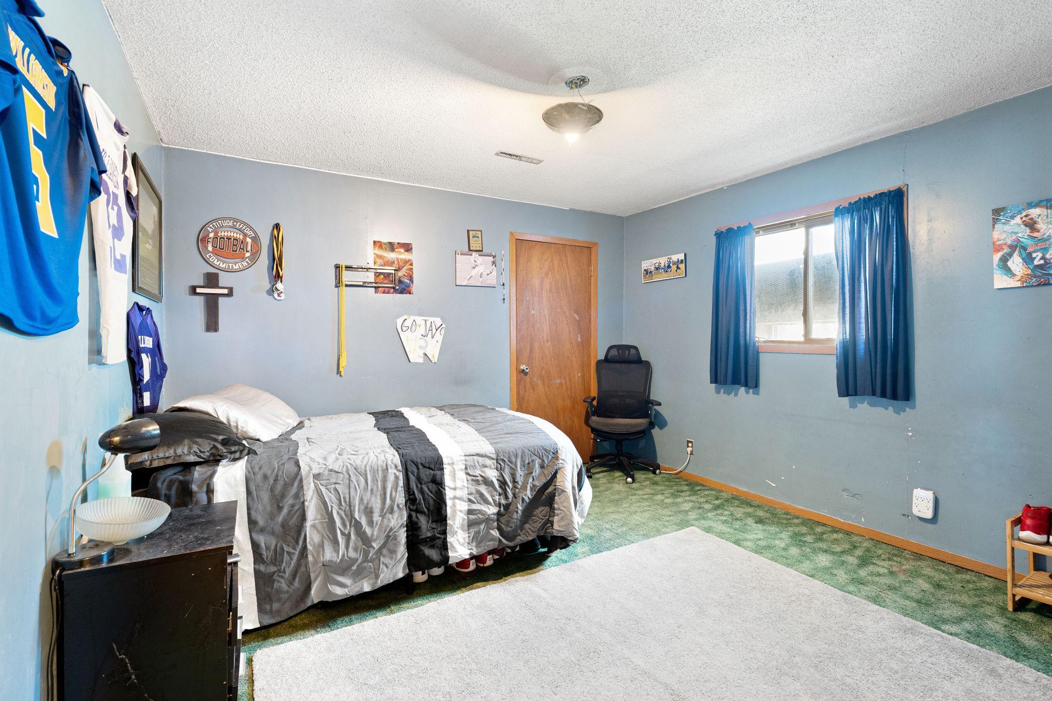114 6th Avenue NW