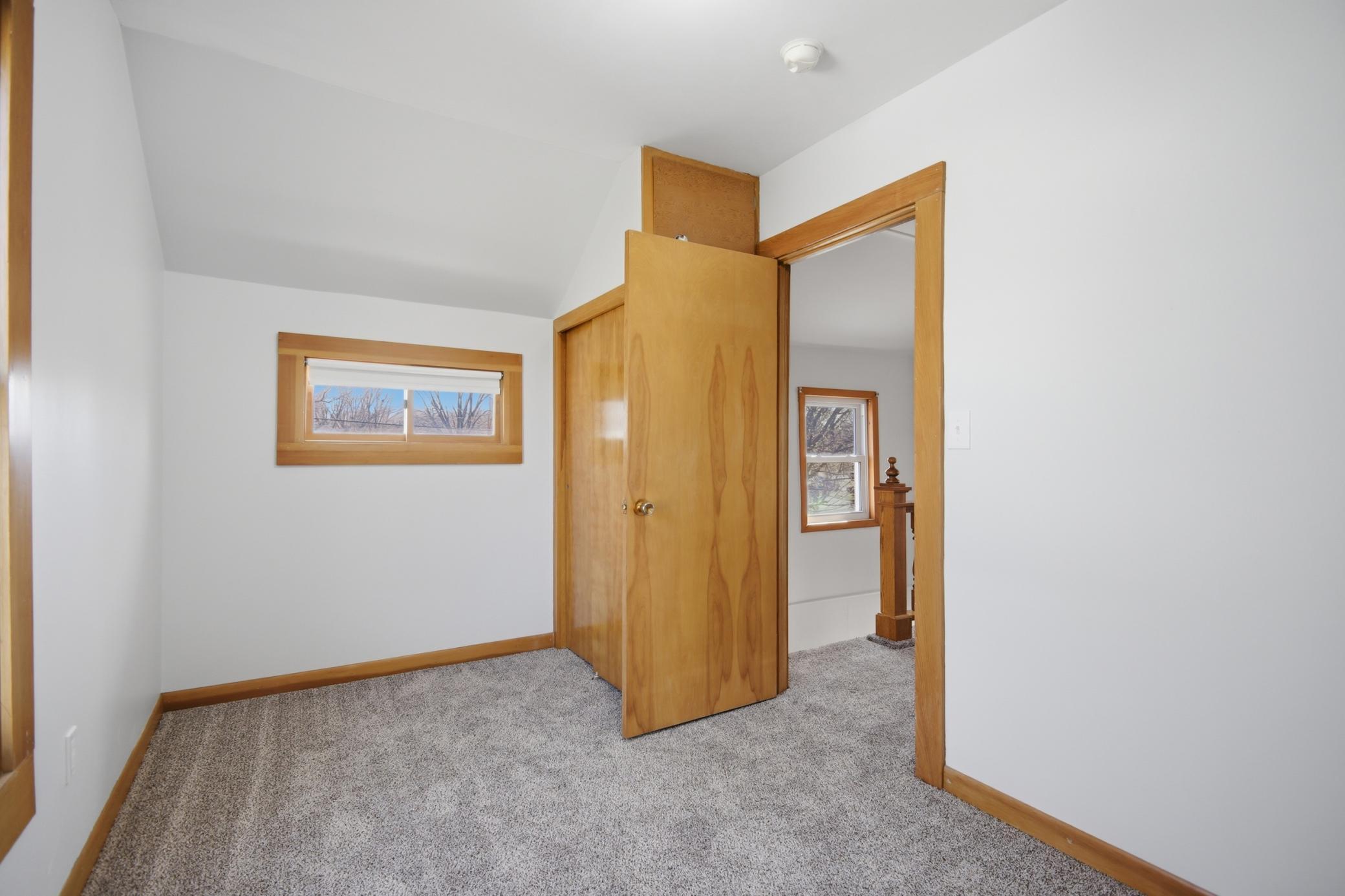 533 E Broadway Street