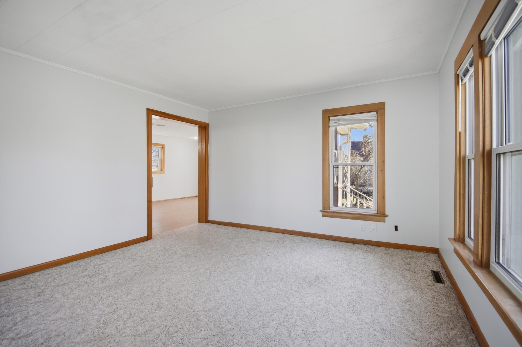 533 E Broadway Street