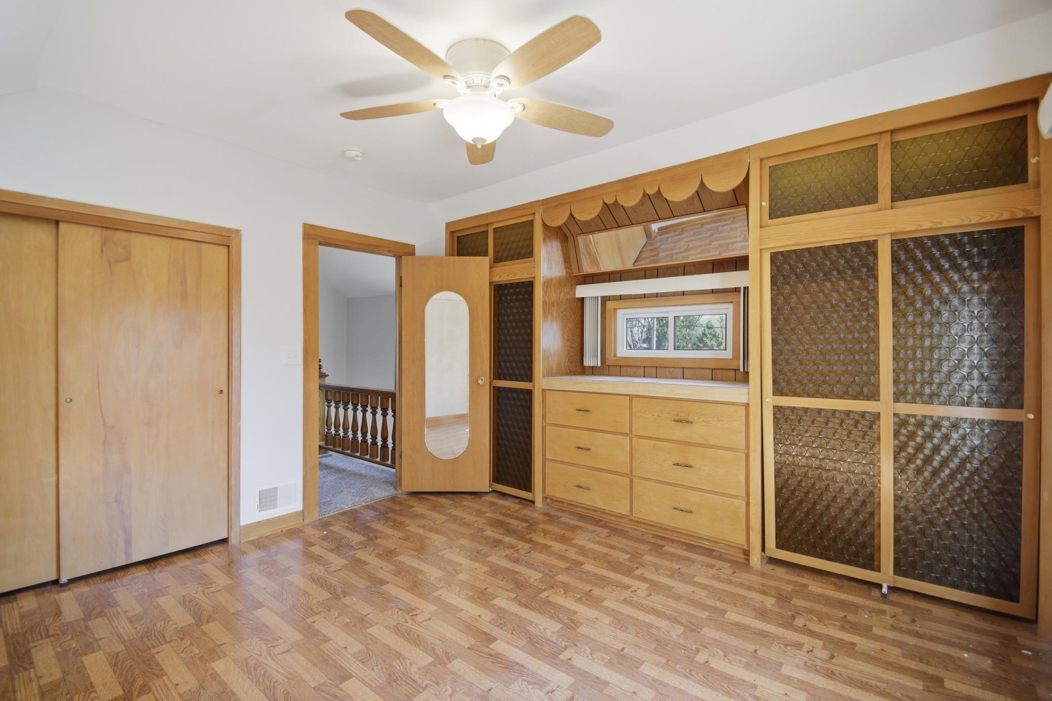 533 E Broadway Street