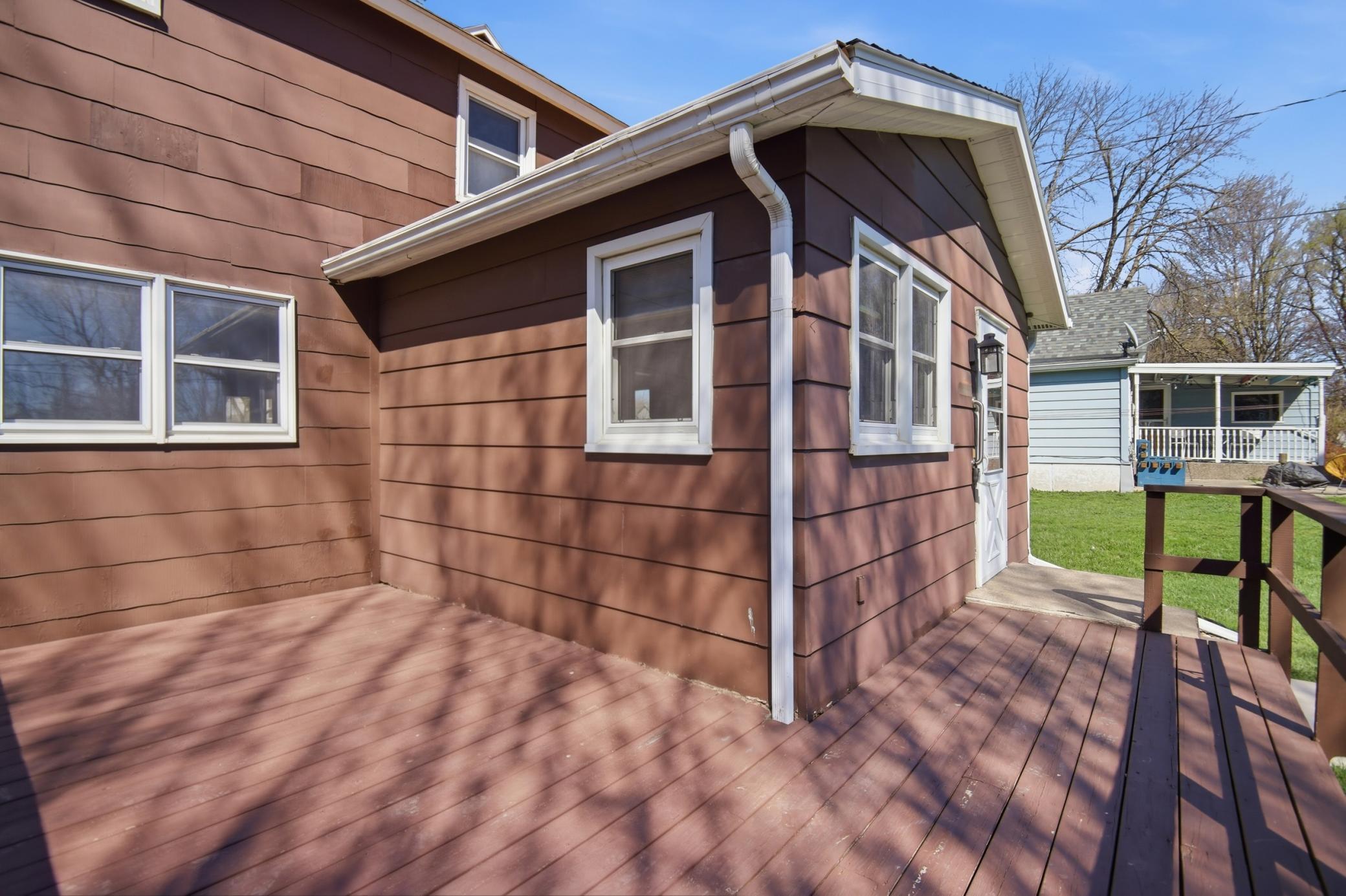 533 E Broadway Street