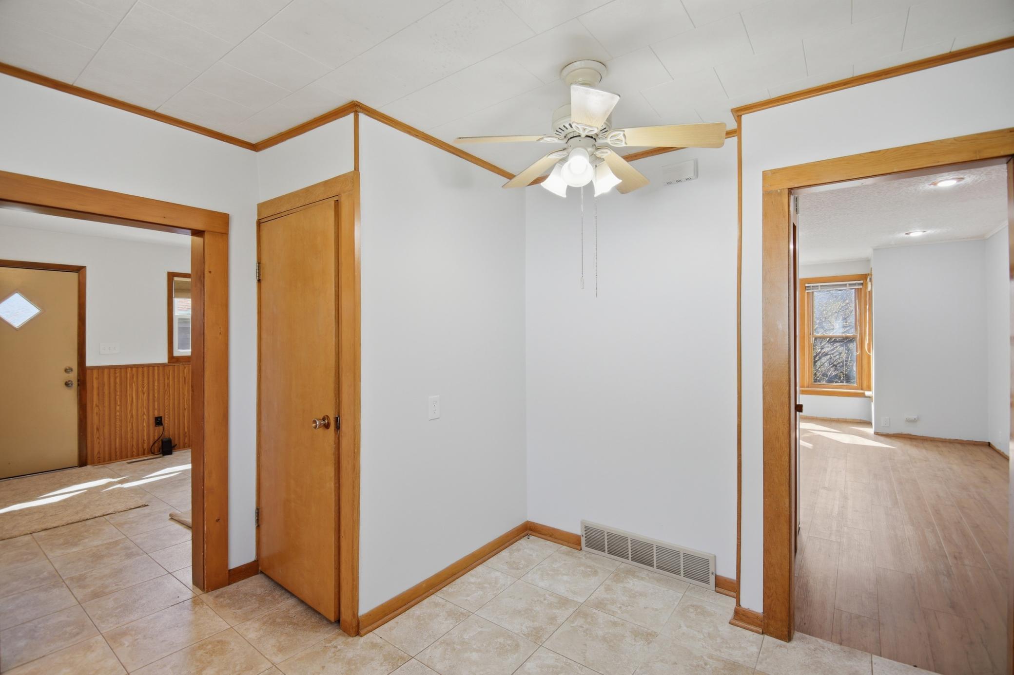 533 E Broadway Street