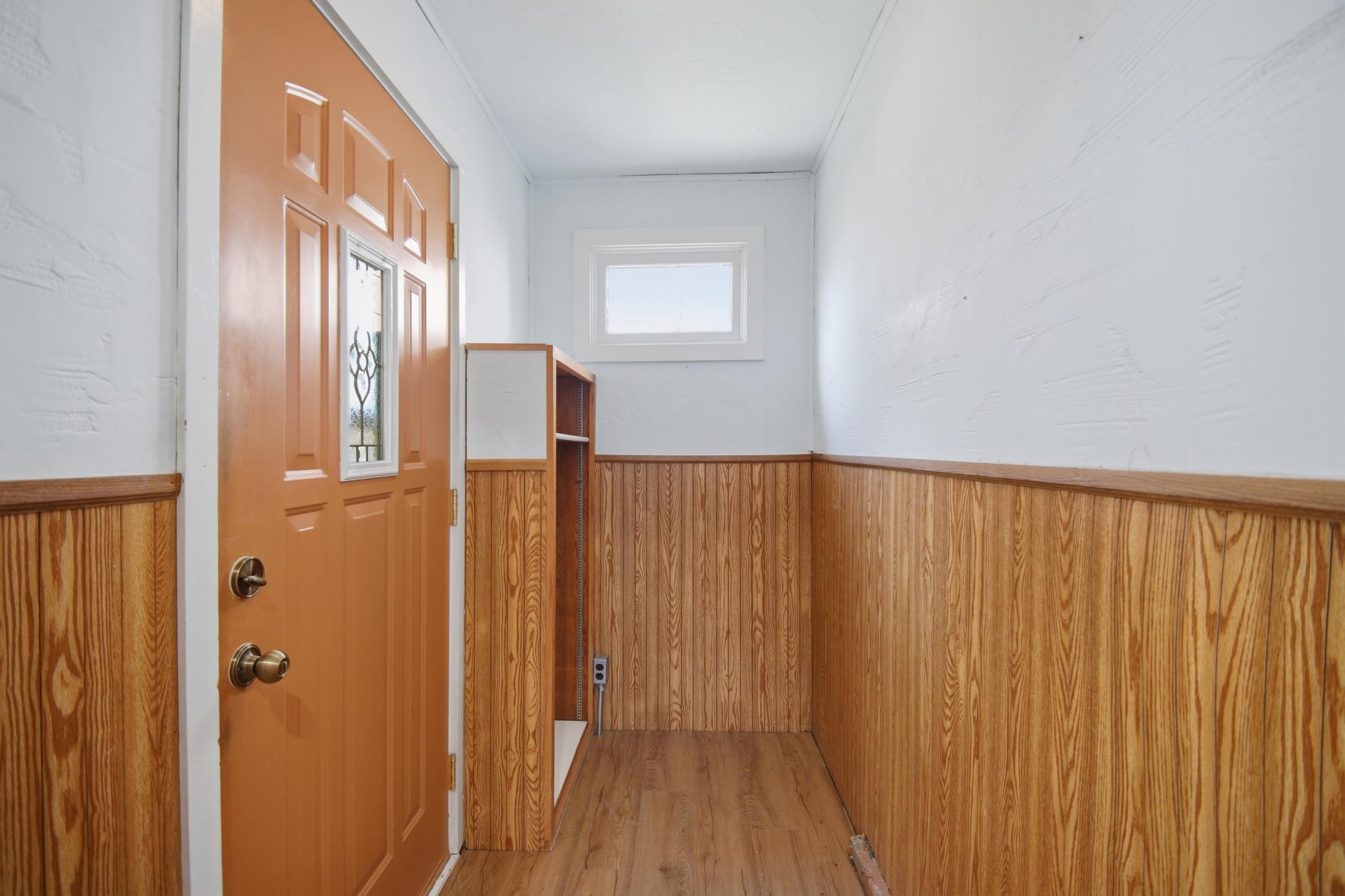 533 E Broadway Street