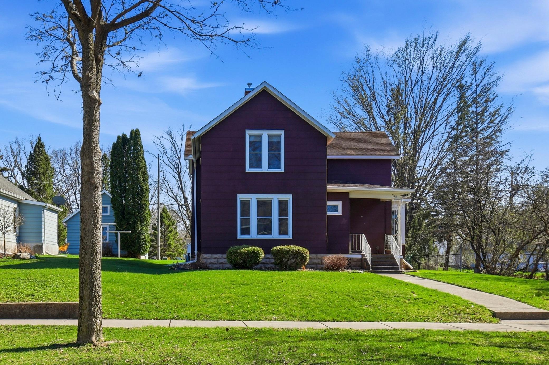 533 E Broadway Street