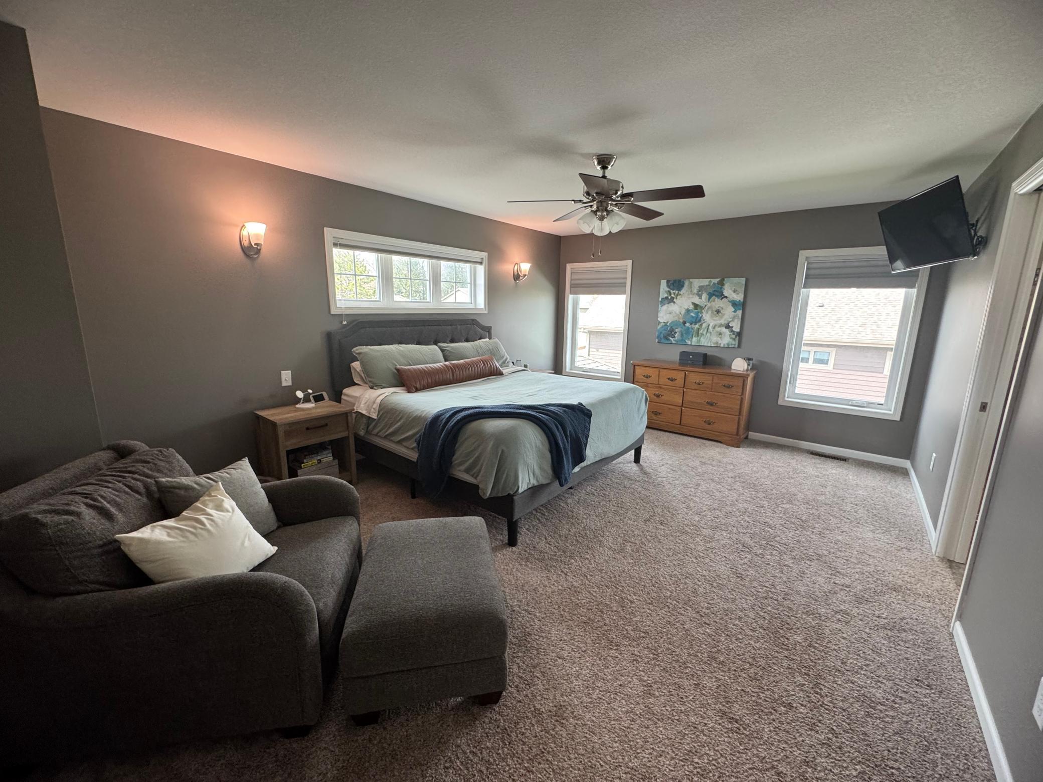 210 Hickory Lane NE