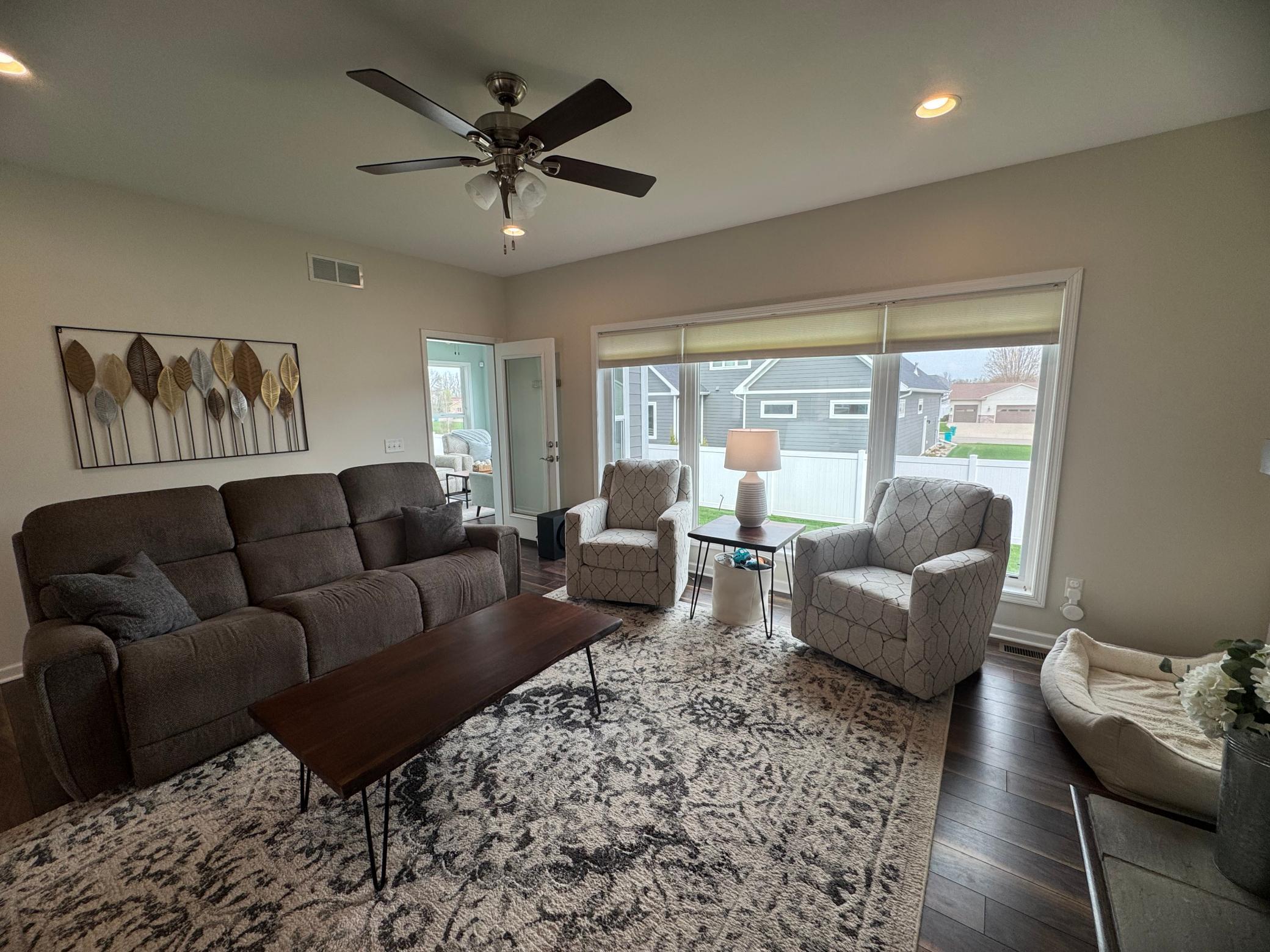 210 Hickory Lane NE
