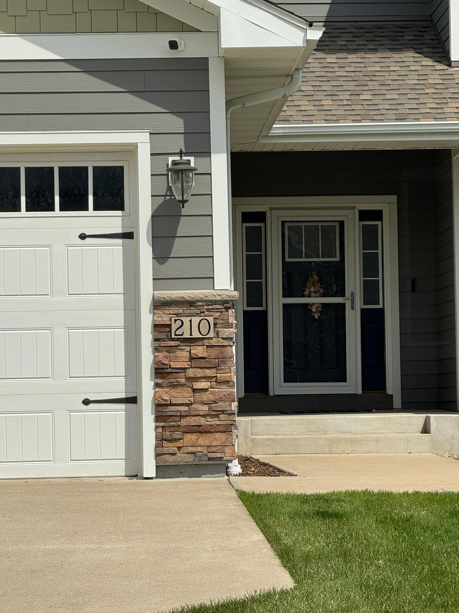 210 Hickory Lane NE