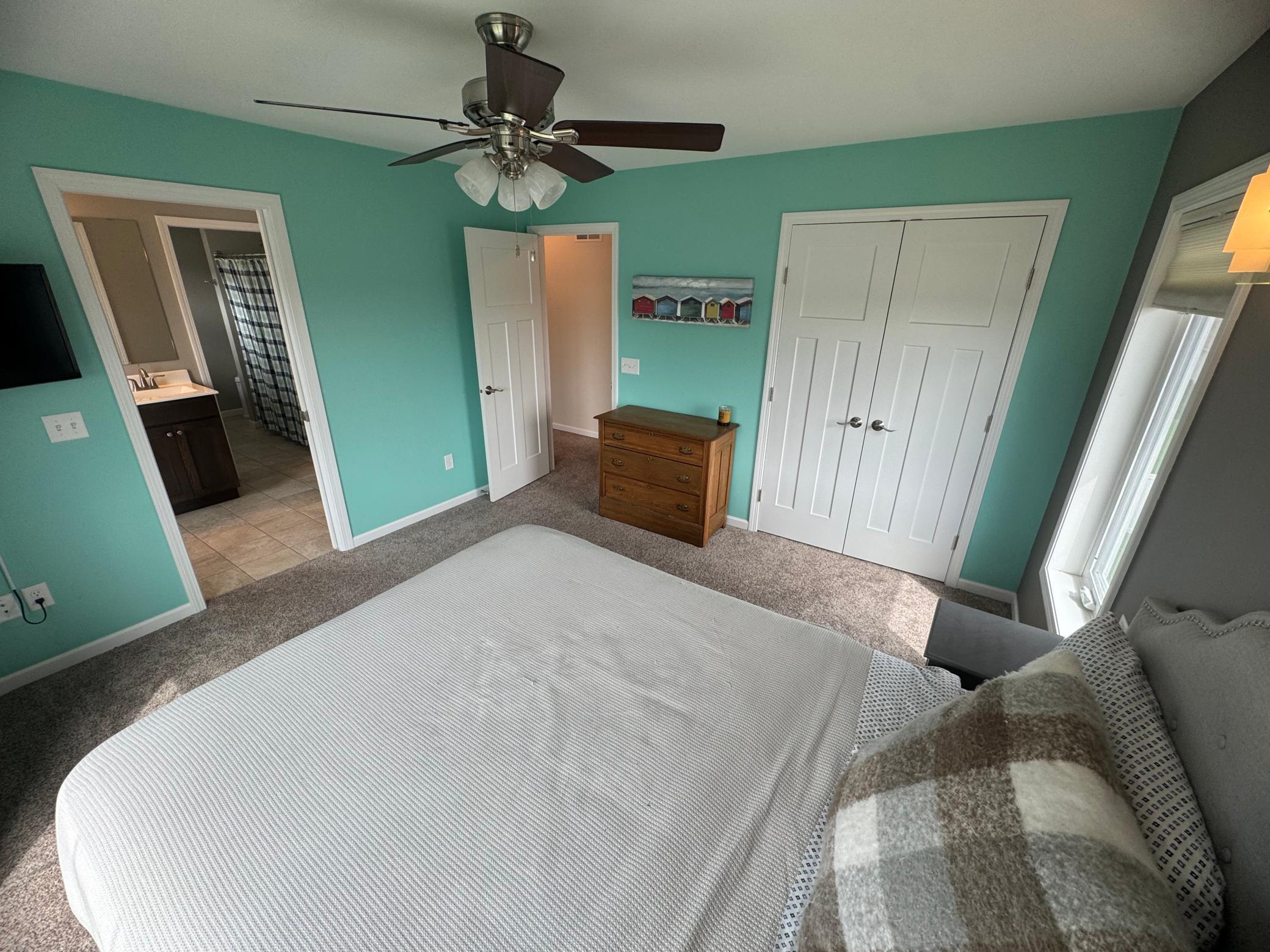 210 Hickory Lane NE