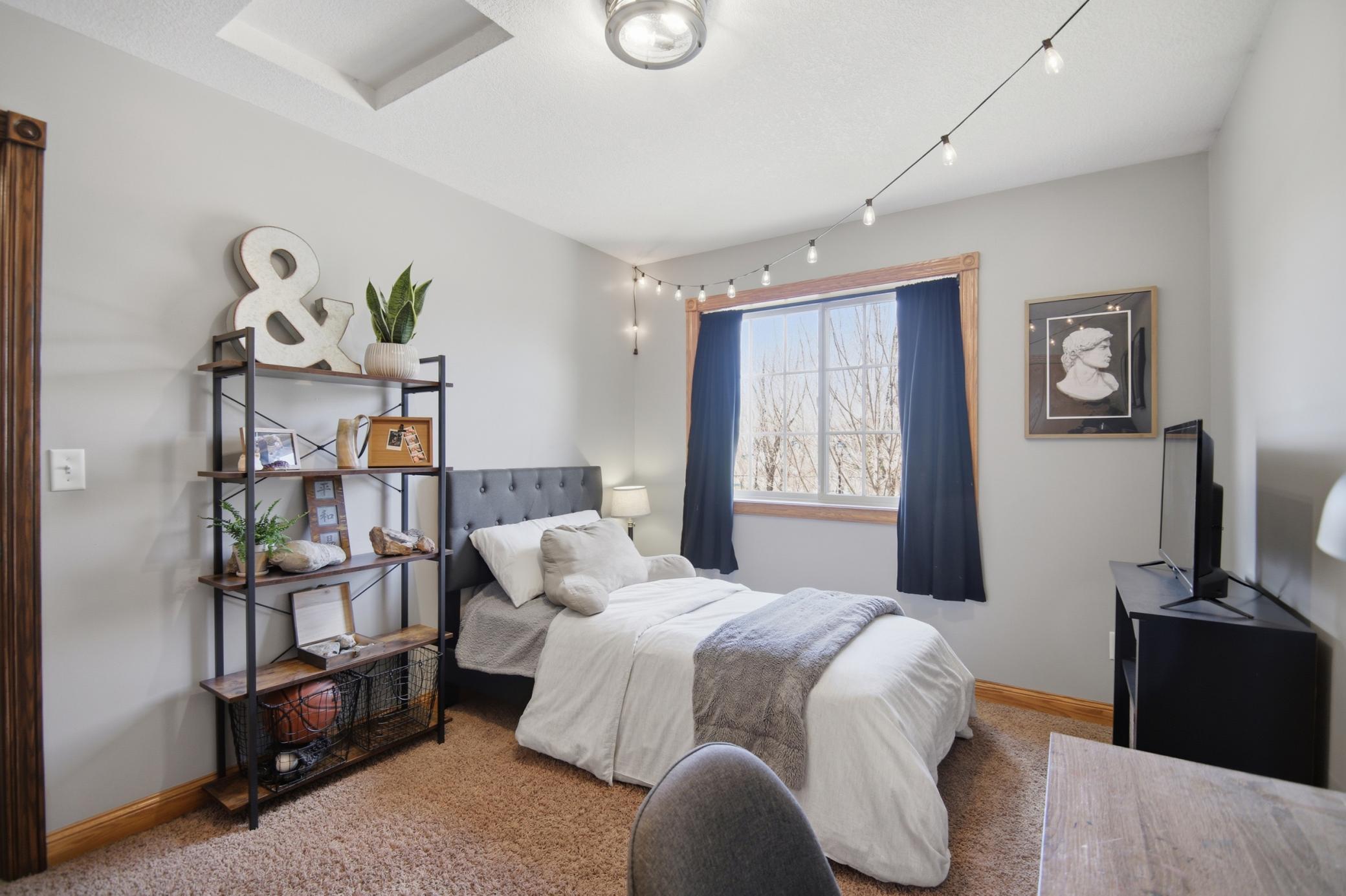 22 5th Street SE