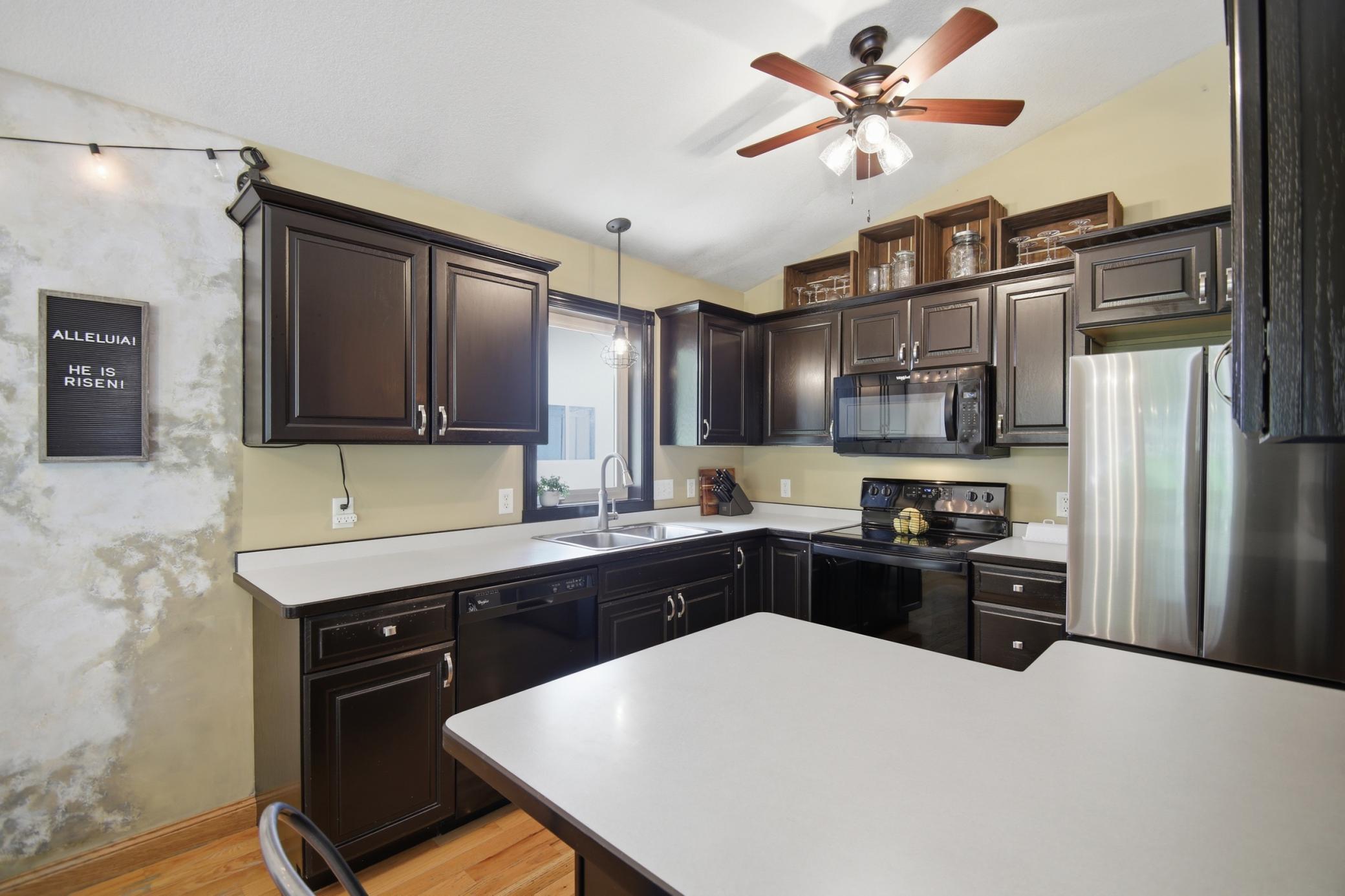 22 5th Street SE