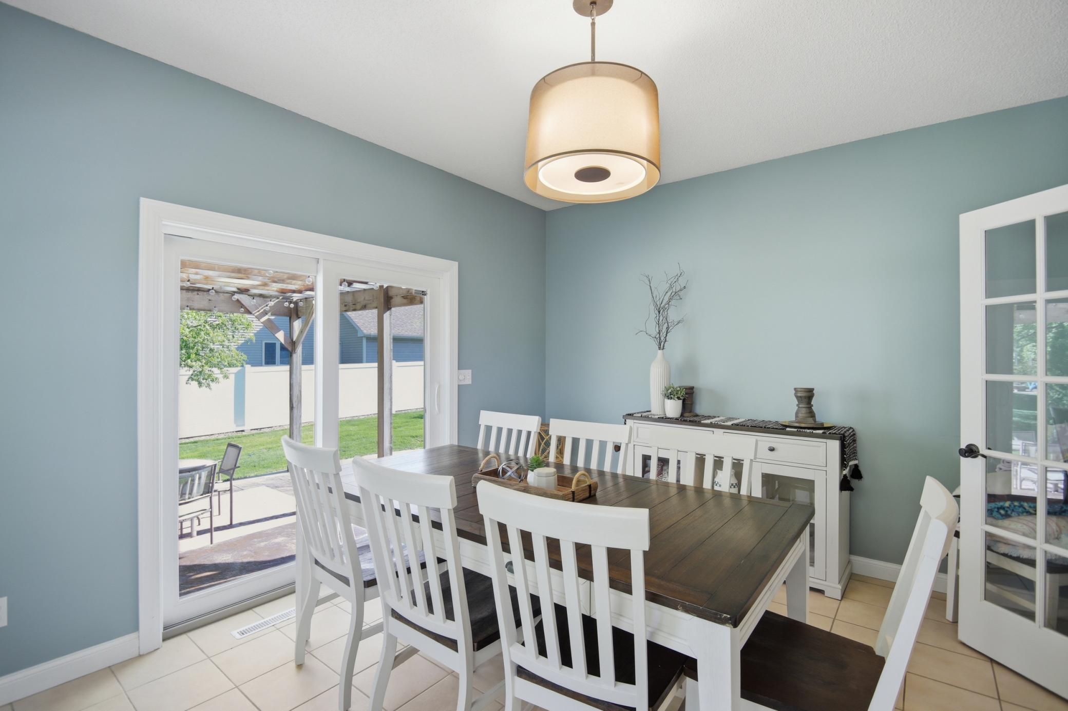 1280 Ridge Road