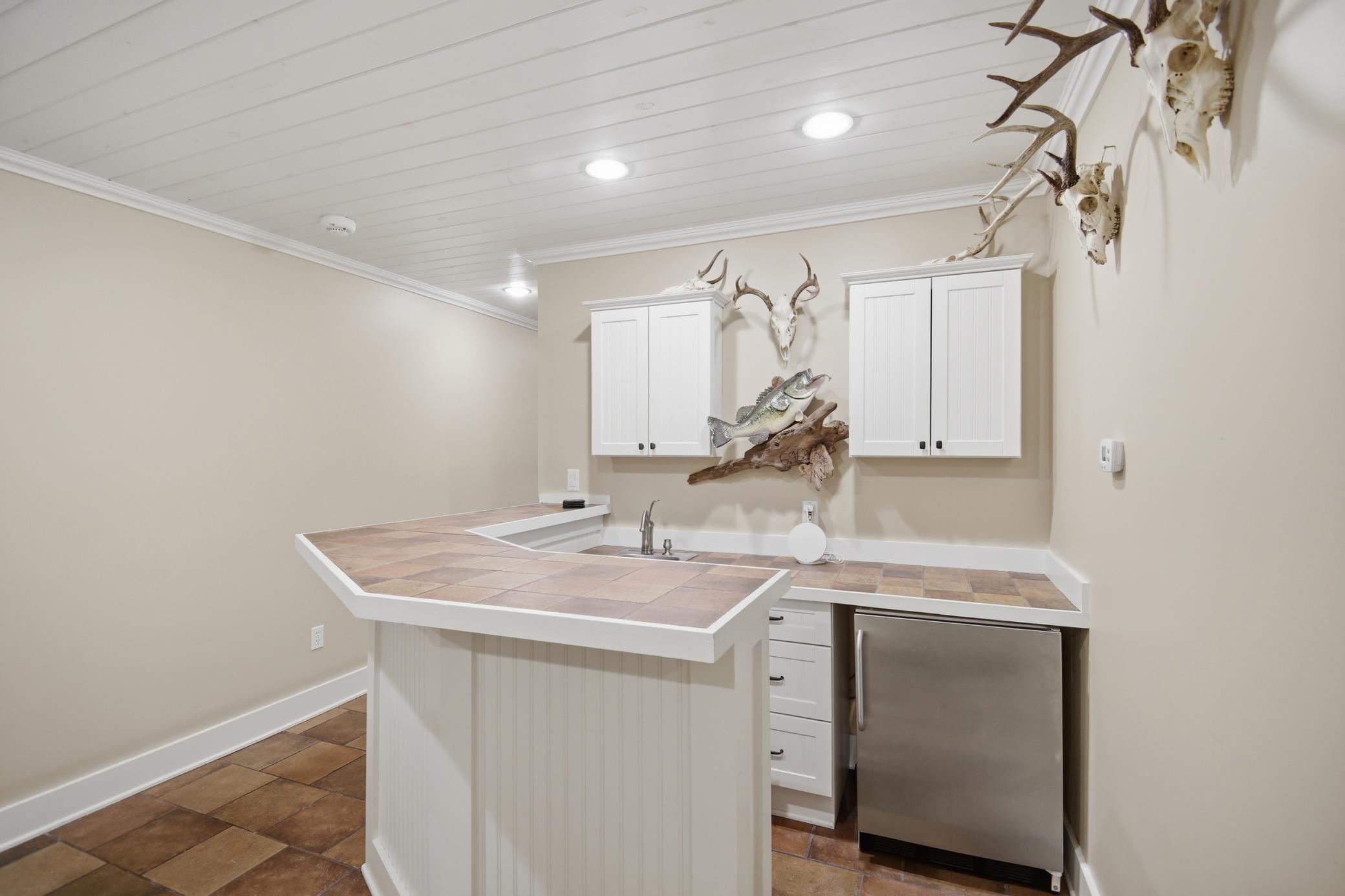 1280 Ridge Road