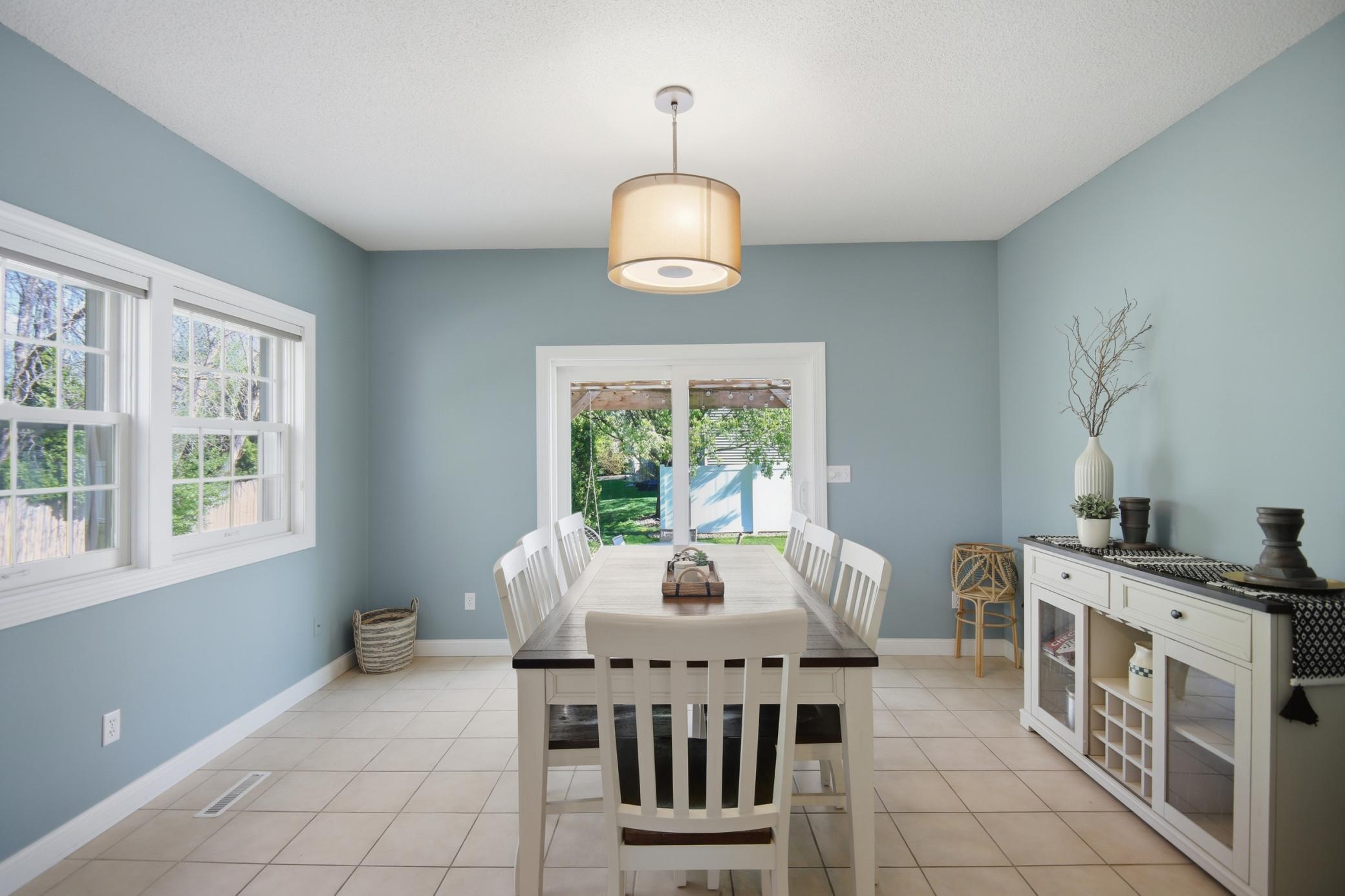1280 Ridge Road