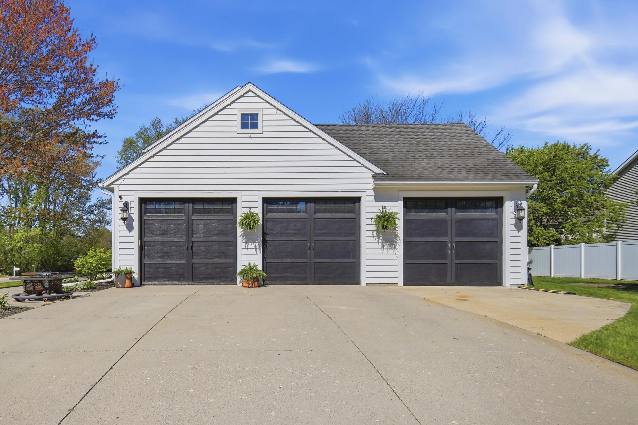 1280 Ridge Road