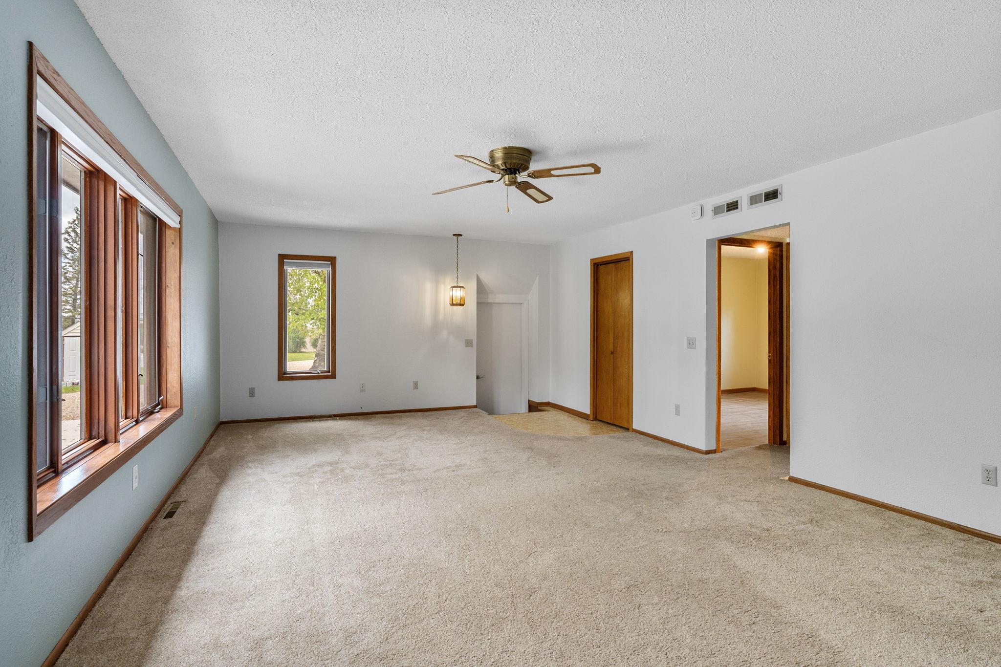21443 160th Street